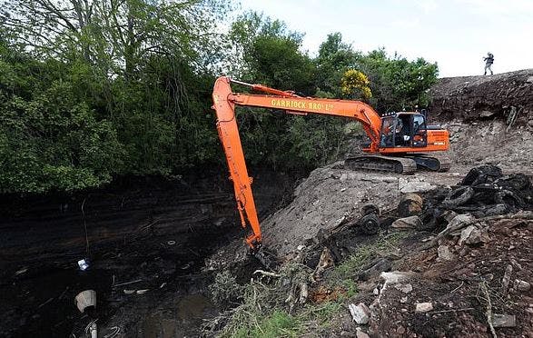 https://imgix.seoghoer.dk/2019-06-25_17_01_06-police_probing_mother_and_toddlers_unsolved_murder_find_bones_in_quarry_daily.jpg