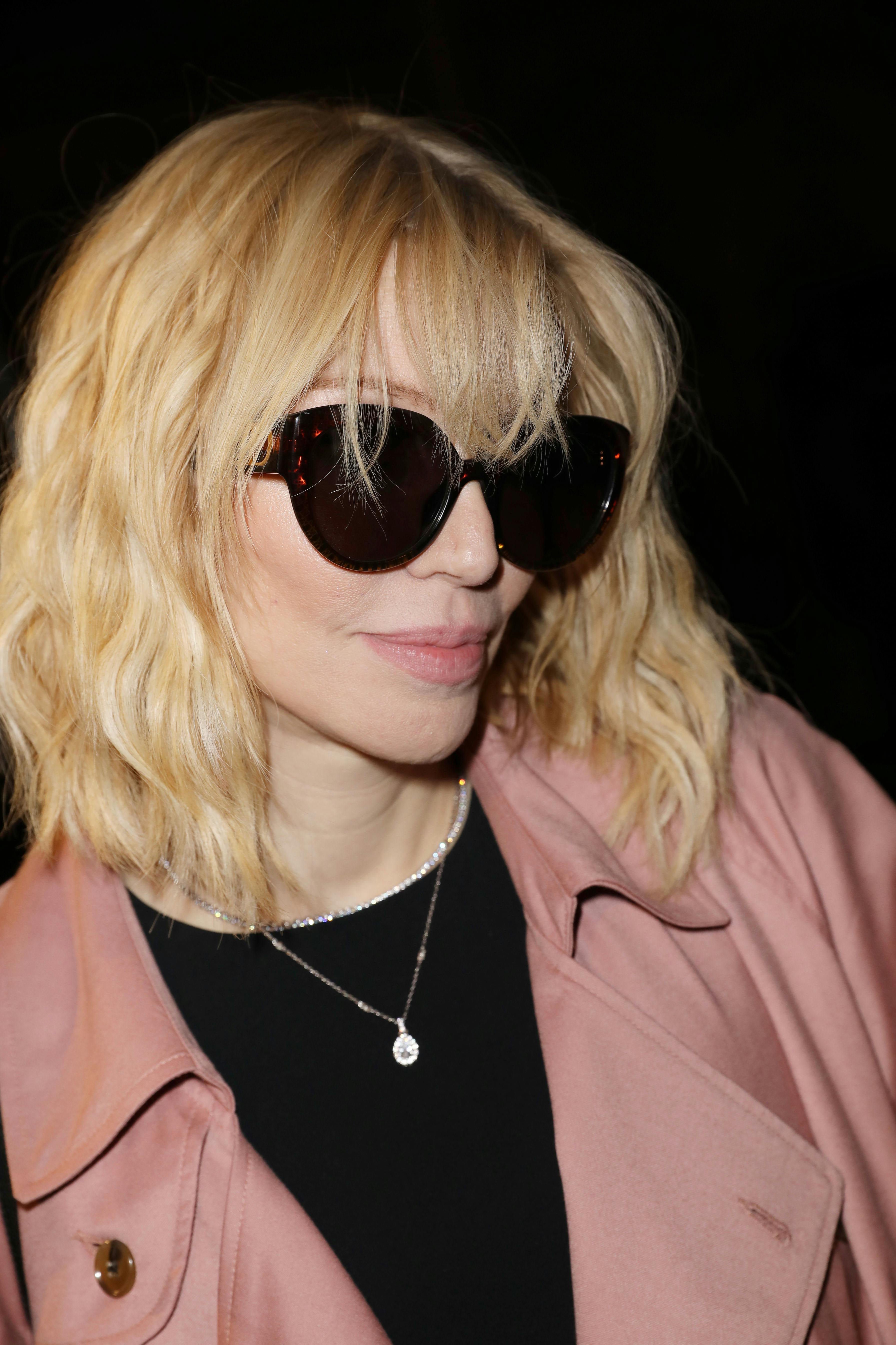 Courtney Love blev angiveligt reddet af Johnny Depp i midten af 90'erne. 