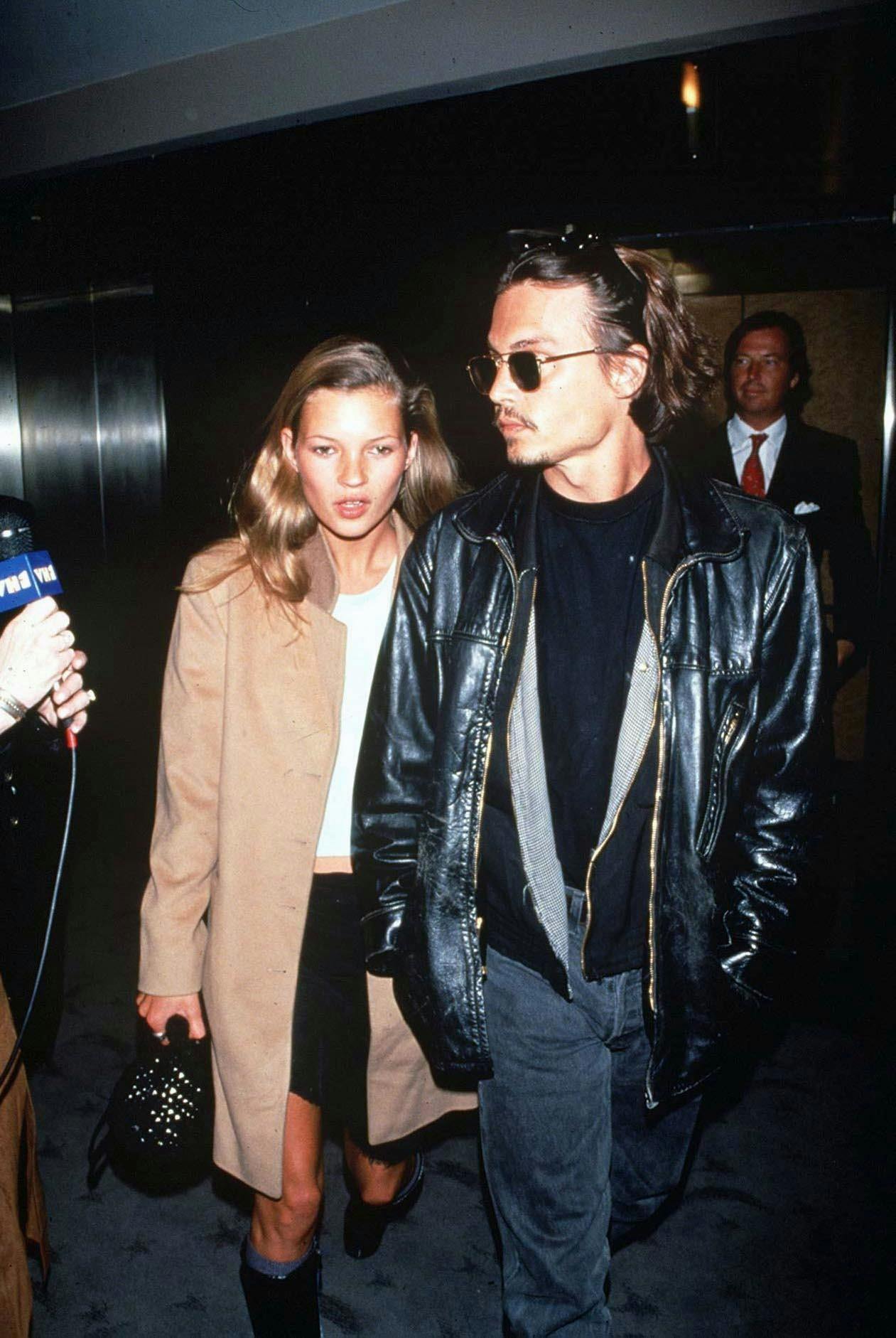 Johnny Depp, dengang 31, og Kate Moss, dengang 20, fandt sammen til en fest i 1994 - og derfra blev festen kun vildere
