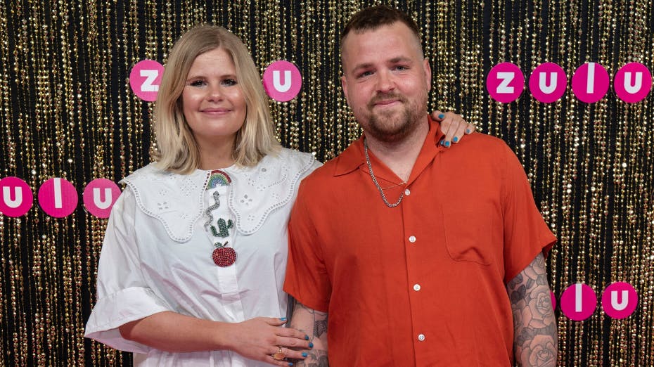 Joakim Ingversen banker Sofie Linde i tv-duel