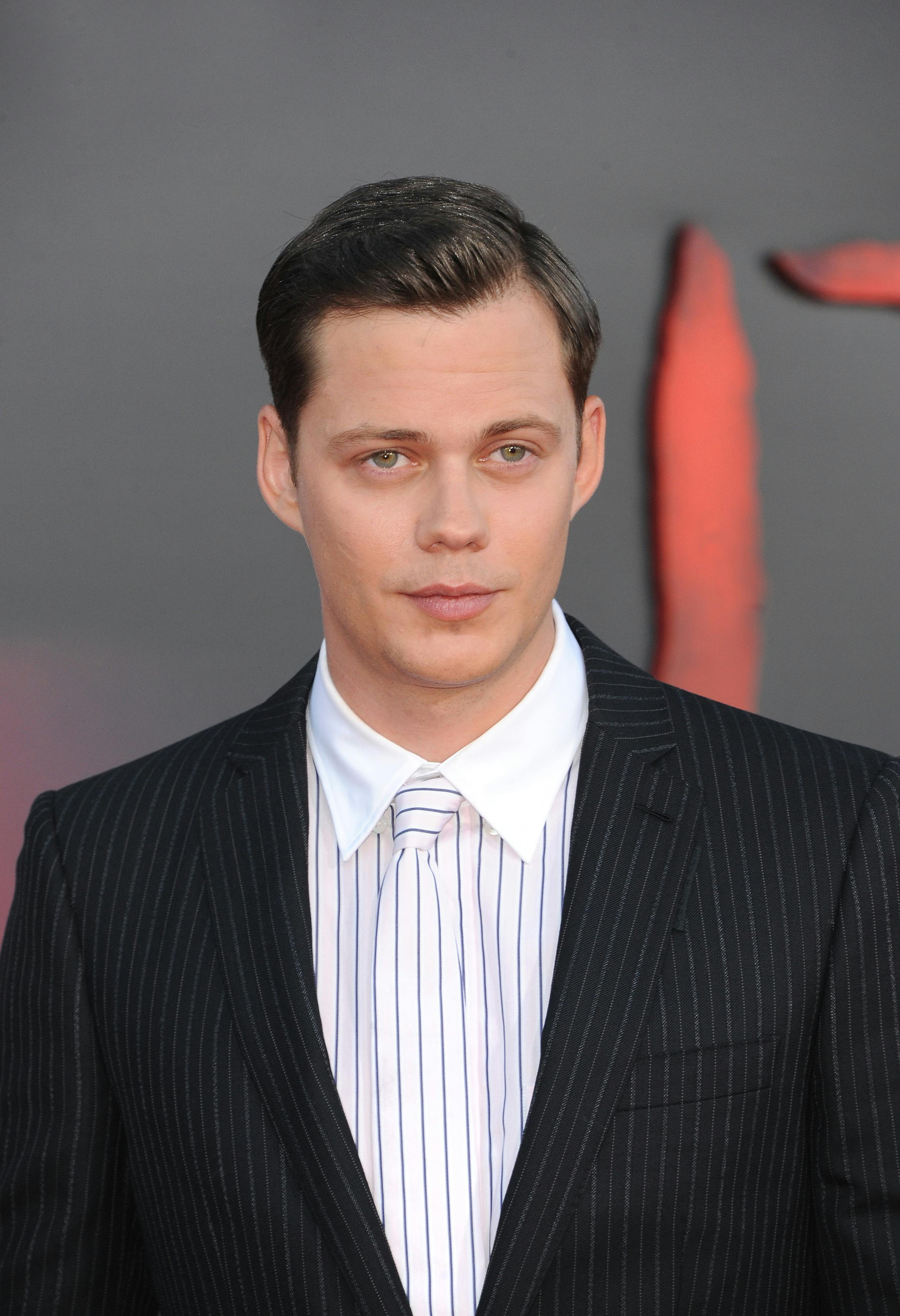 Nydelig og lidt mere velfriseret end i hans nyeste rolle i "Boy Kills World"