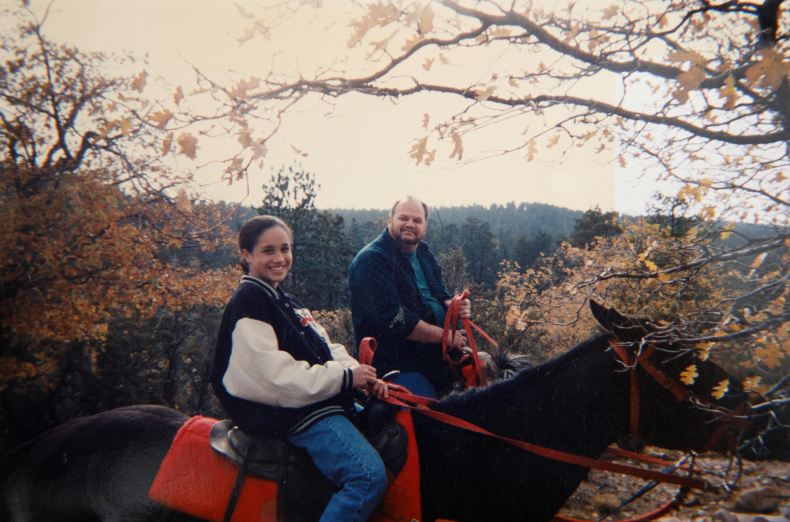 Et udateret foto af Meghan Markle og hendes far, Thomas Markle.
