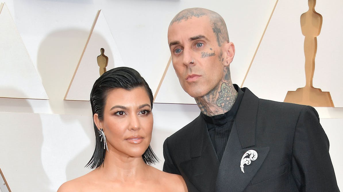 Kourtney Kardashian og Travis Barker til Oscar-uddelingen i 2022.