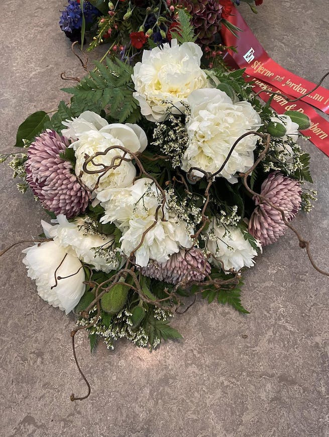 Buketter til Sidney Lees begravelse.