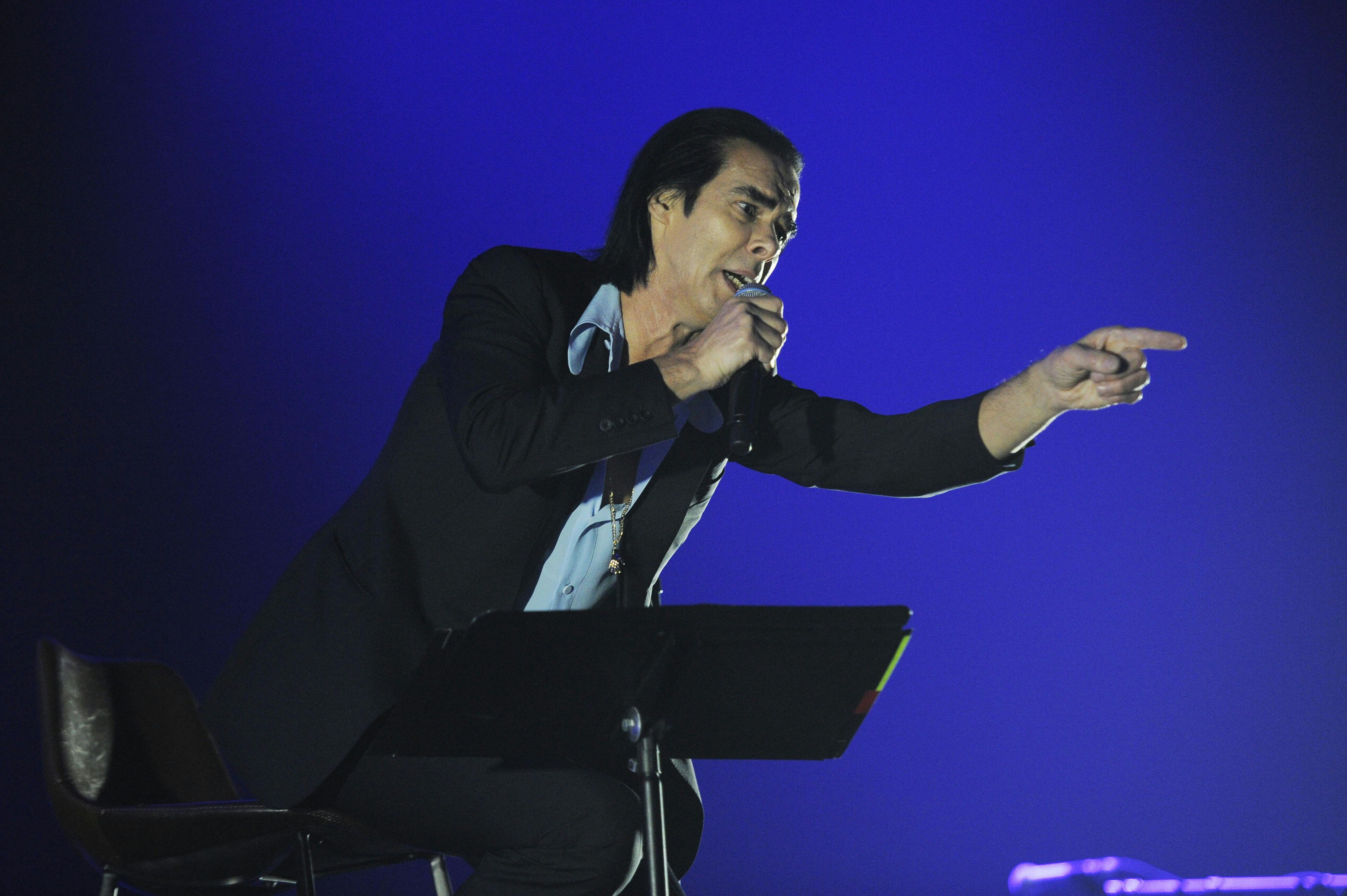 Nick Caves svigerdatter er vred.