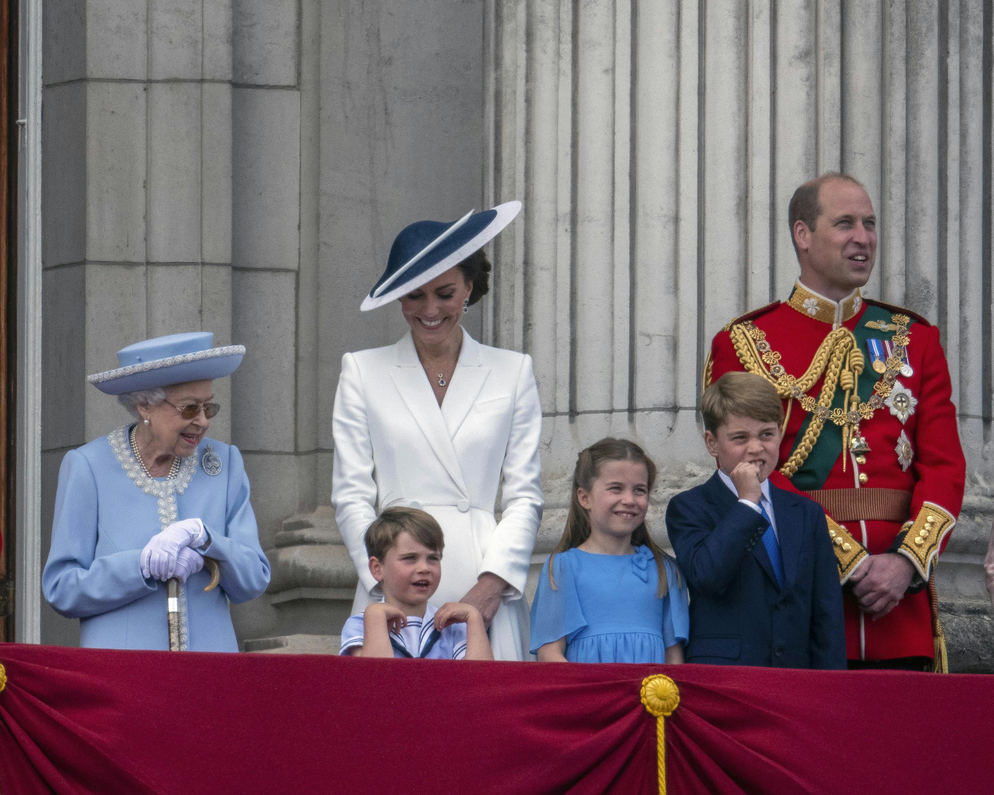 Hertuginde Kate på balkonen