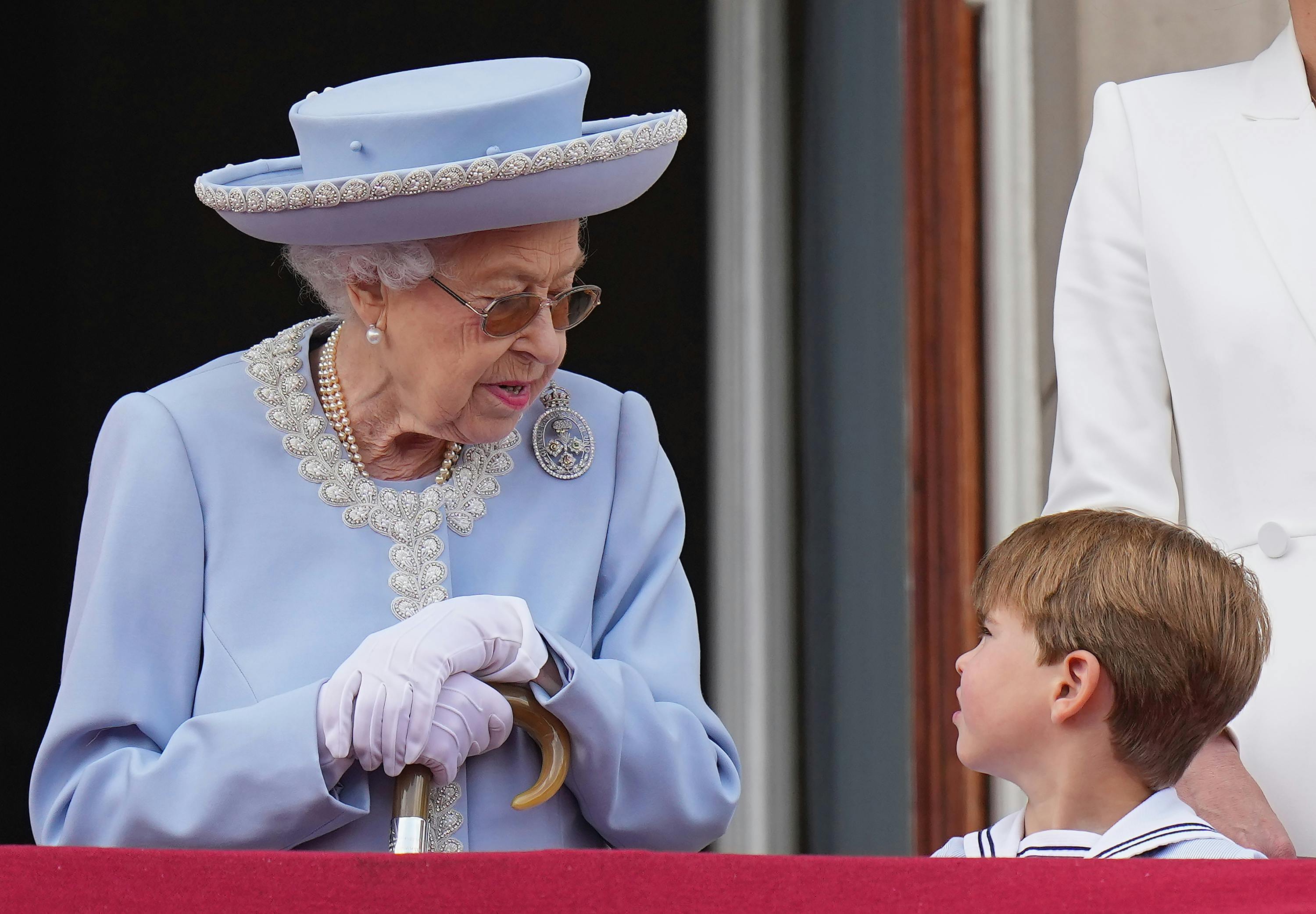 Dronning Elizabeth og prins Louis