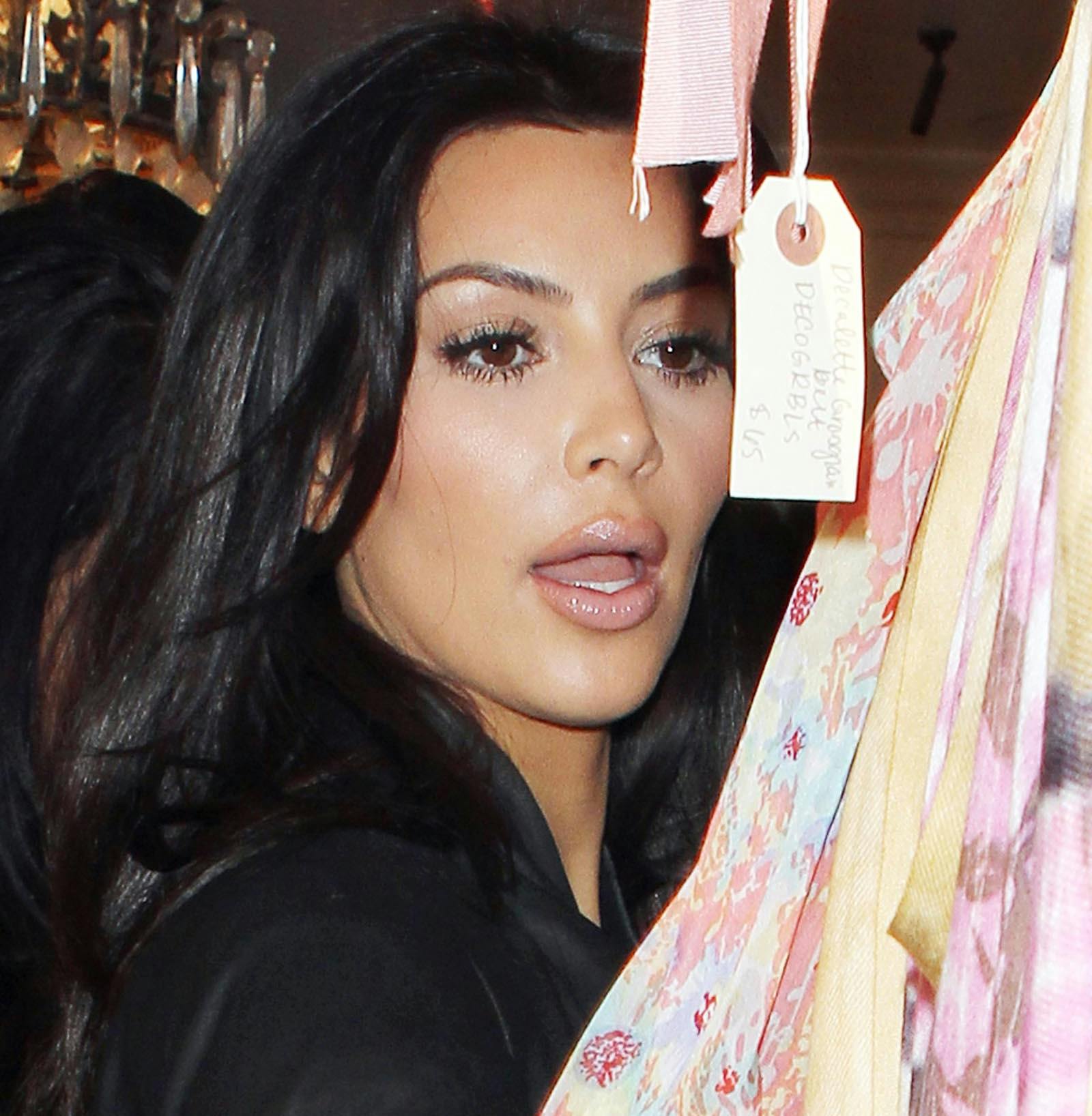 Kim Kardashian vil gå langt for skønheden.