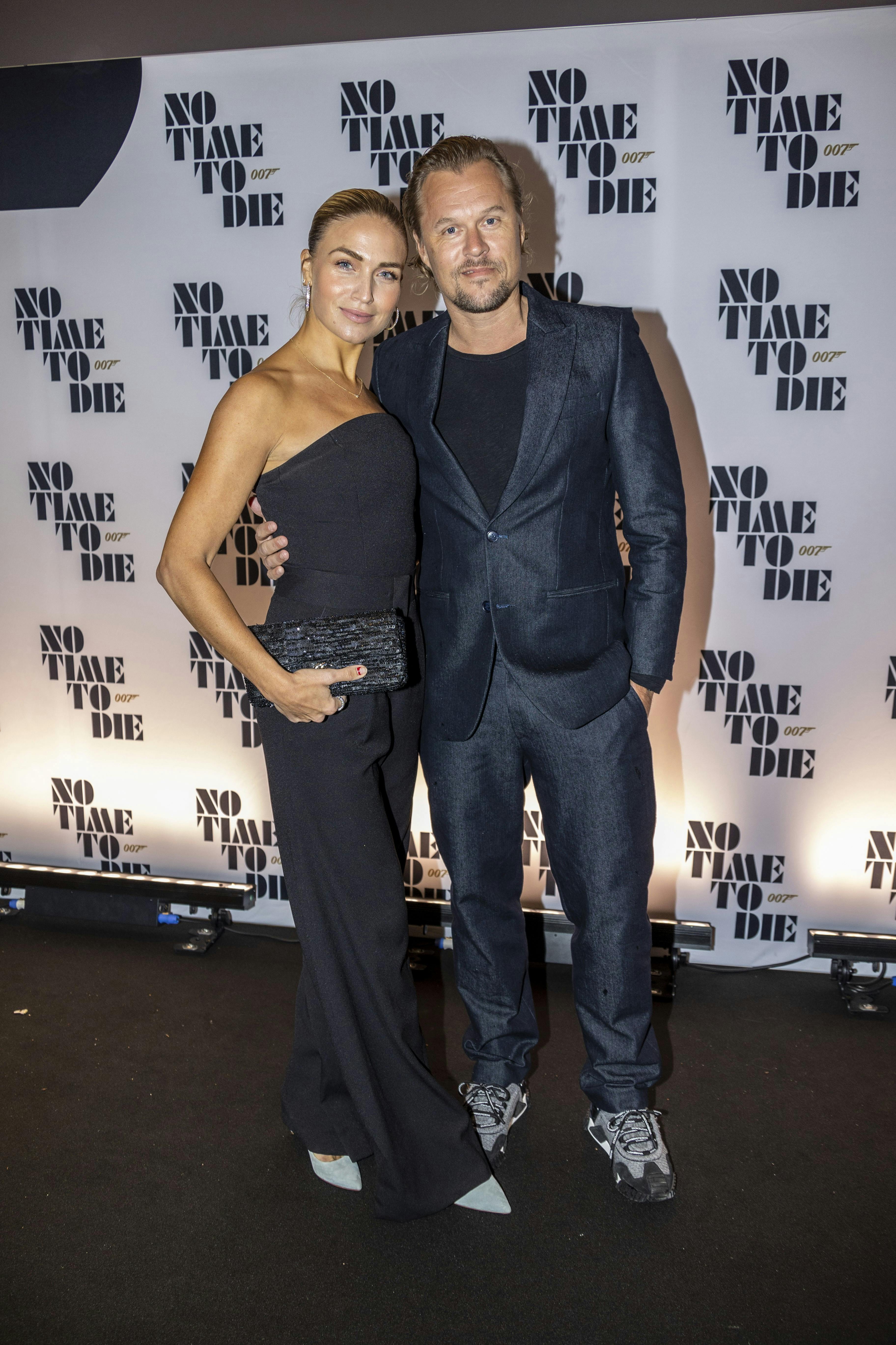 Christiane Schaumburg-Müller og Daniel Åxman i februar, da de deltog i premieren på den nye James Bond-film.
