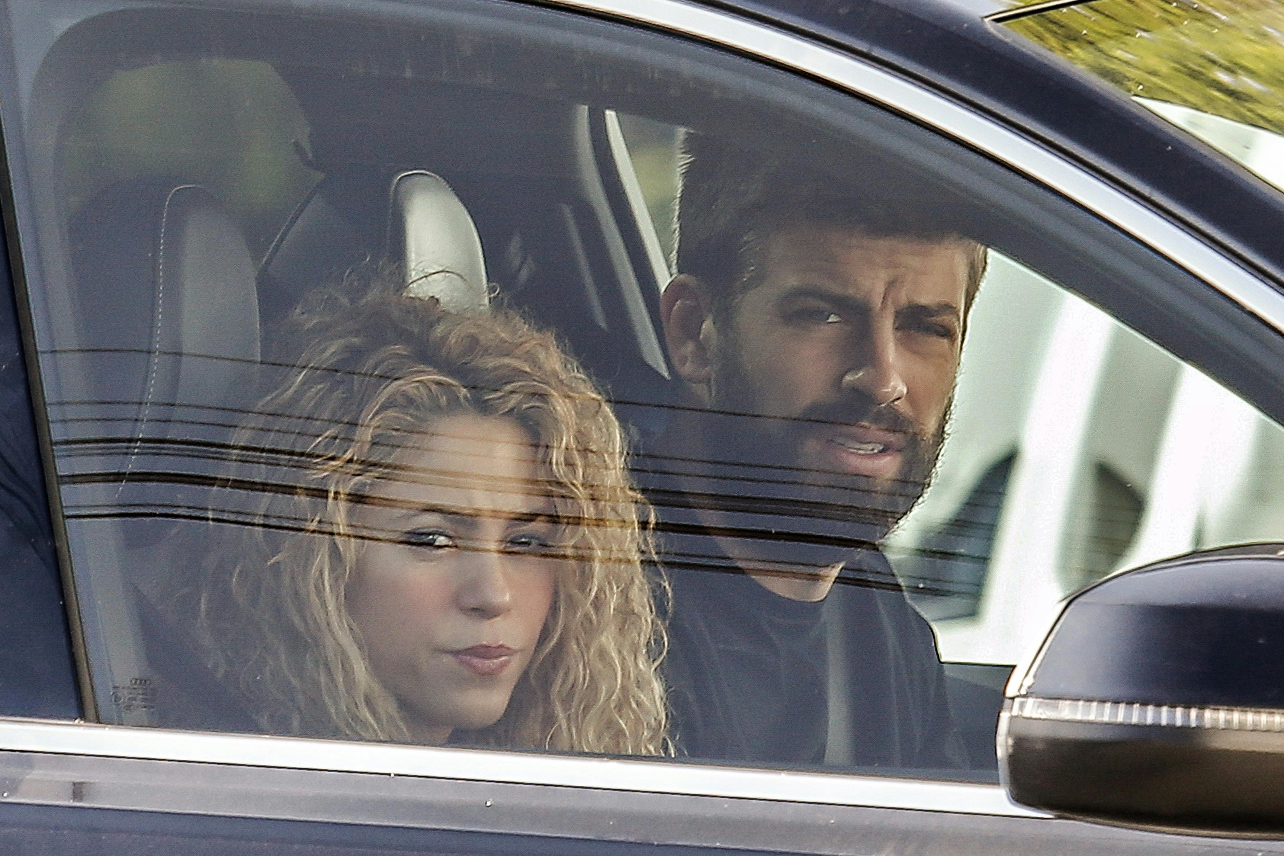 Shakira og Pigue er kørt hver deres vej - de er nemlig gået hver til sit.