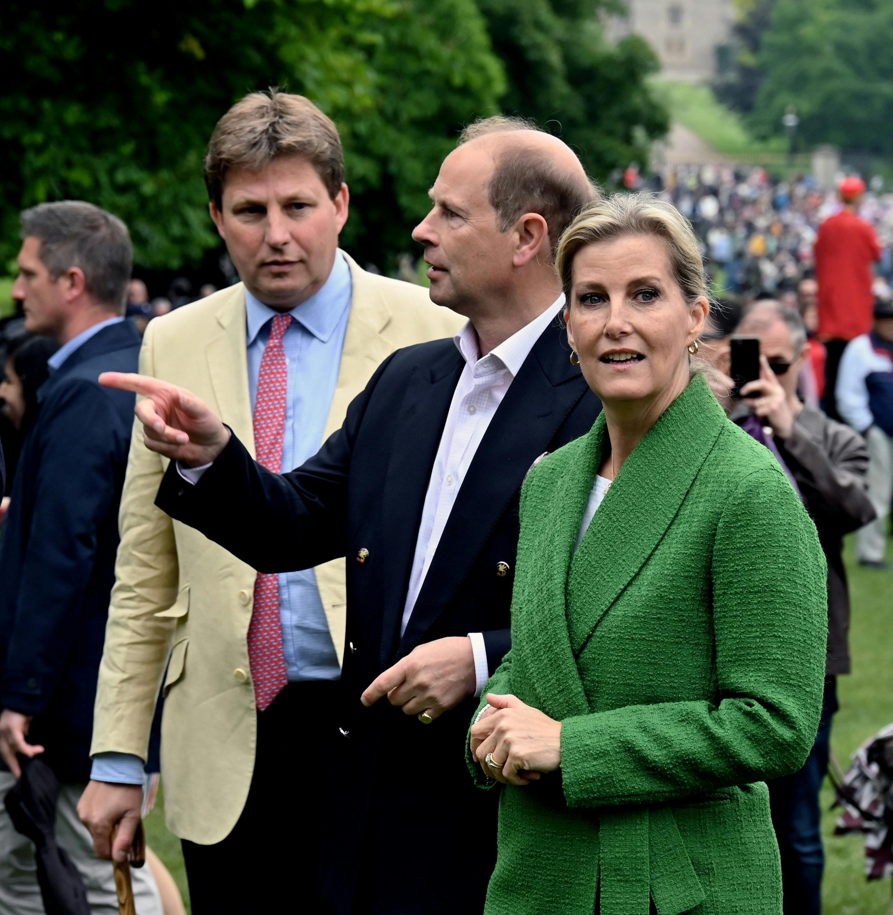 Prins Edward og hans kone Sophie er grev og grevinde af Wessex