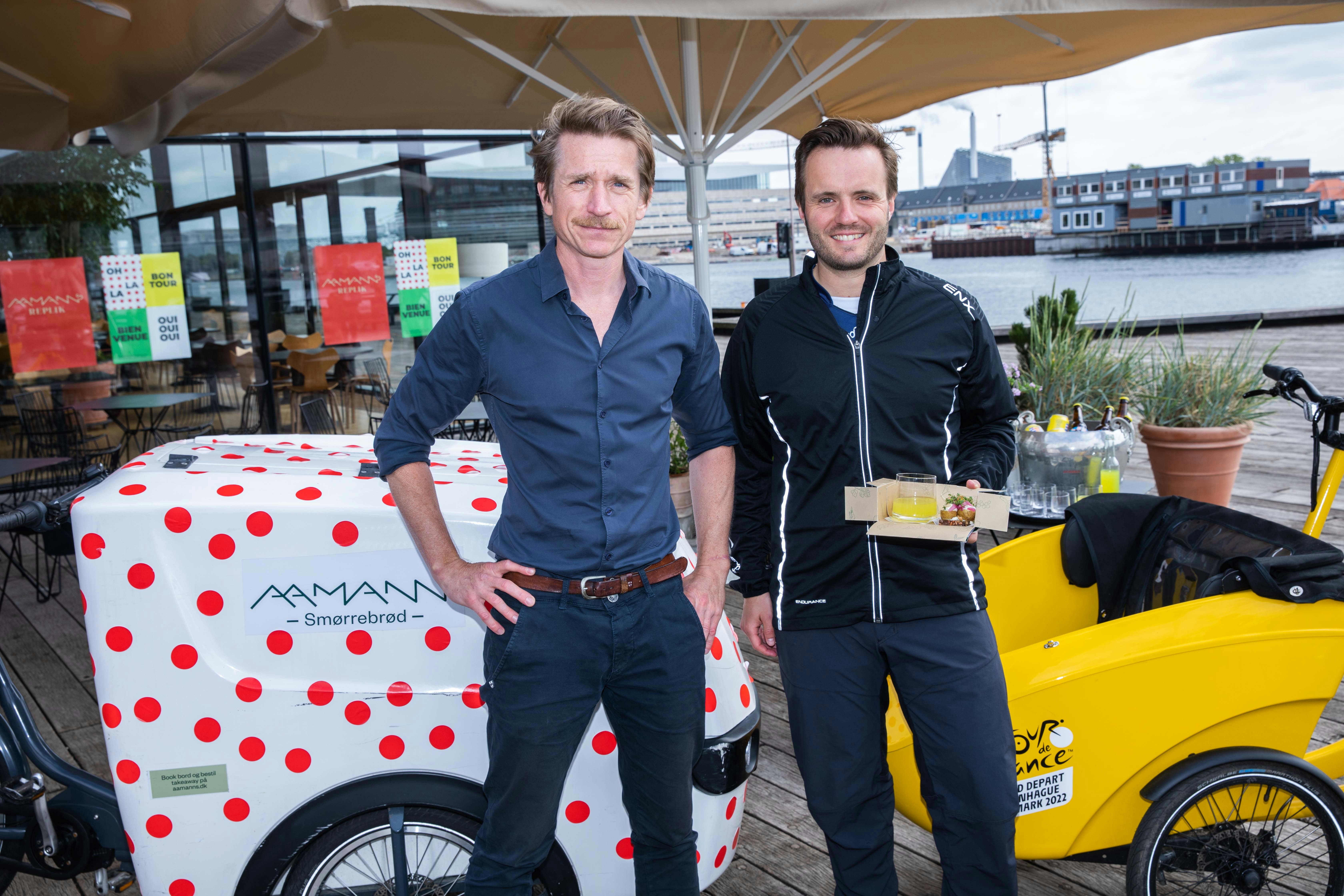 Adam Aamann og Simon Kollerup er for alvor kommet i Tour de France-stemning.
