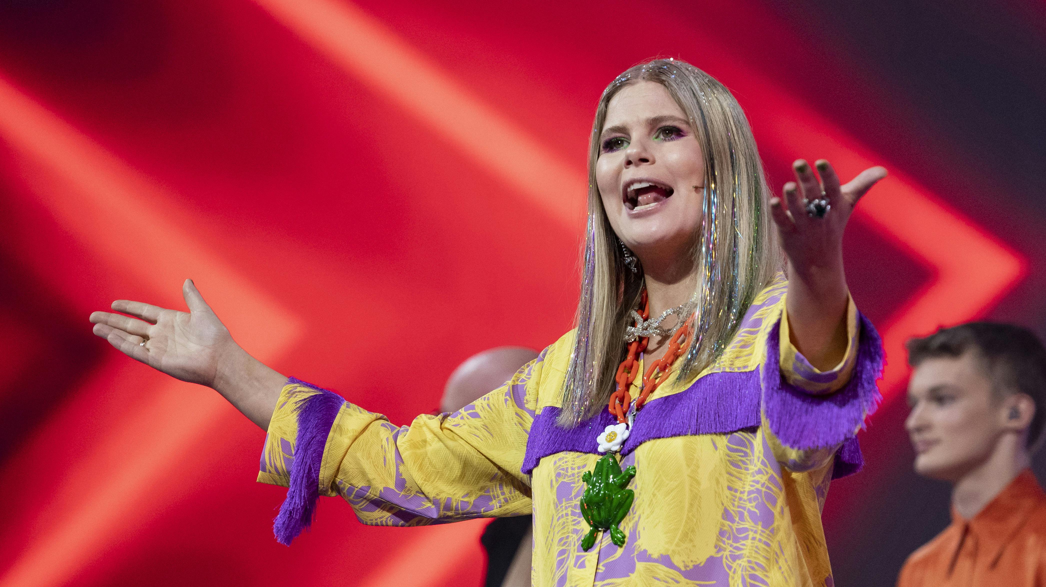 Sofie Linde plejer at have mere bevægelse i sine billeder, end der er i de billeder, hun har fået taget for lingerifirmaet 