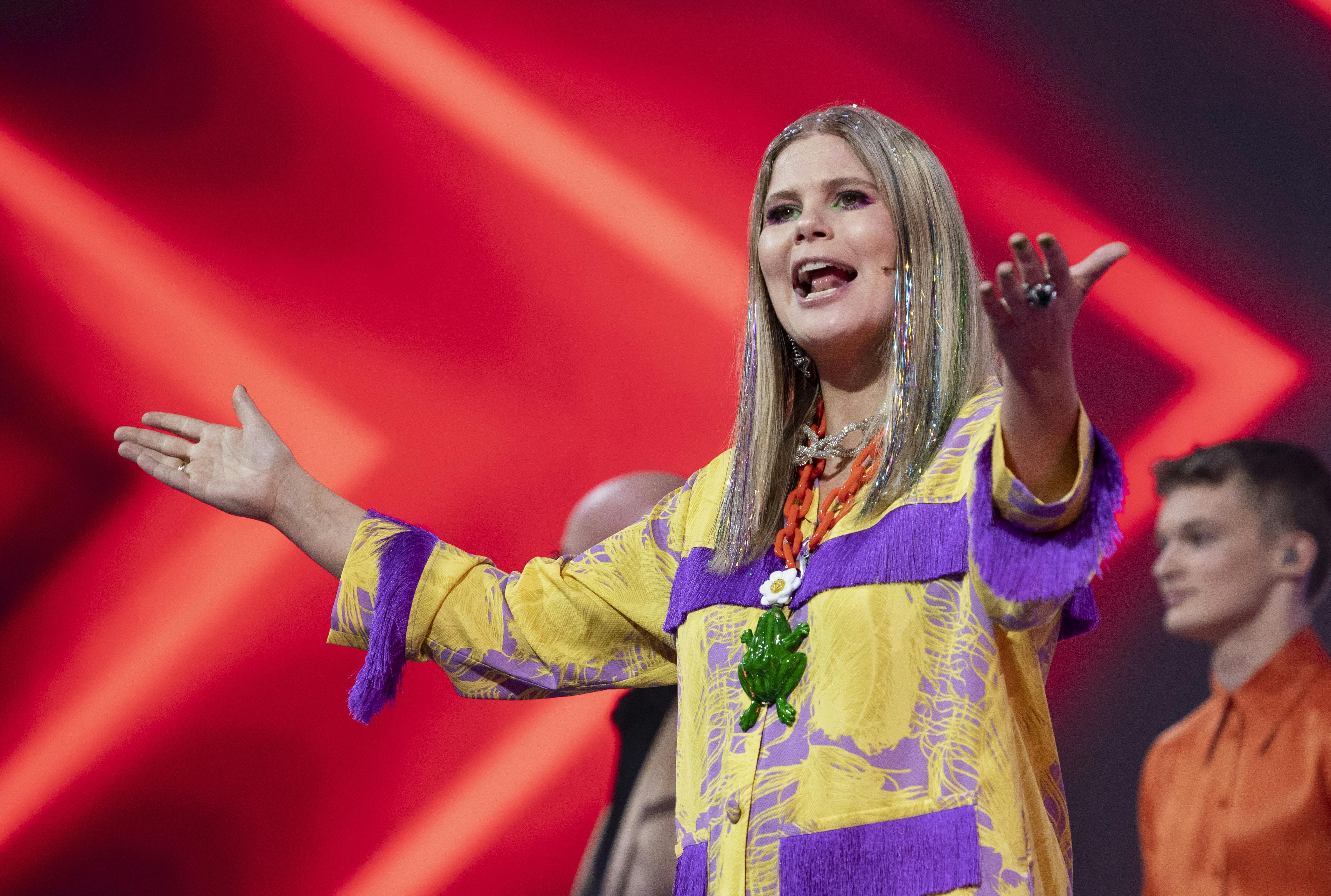 Sofie Linde plejer at have mere bevægelse i sine billeder, end der er i de billeder, hun har fået taget for lingerifirmaet 