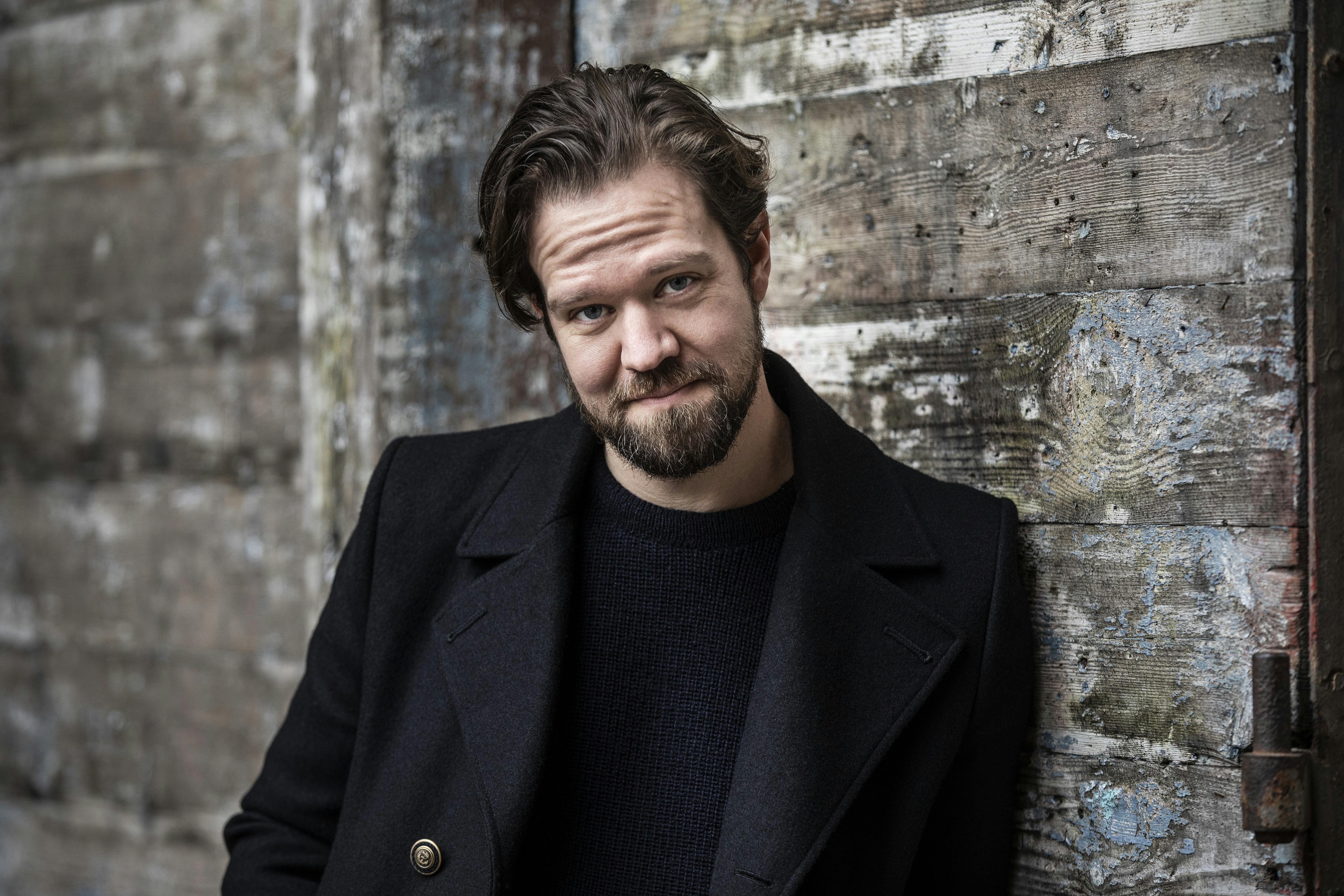 Thomas Warberg mener bestemt ikke kollegaen Anders Matthesen er sjov, når han joker med kagepersoner 