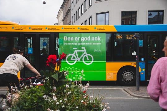 Bus