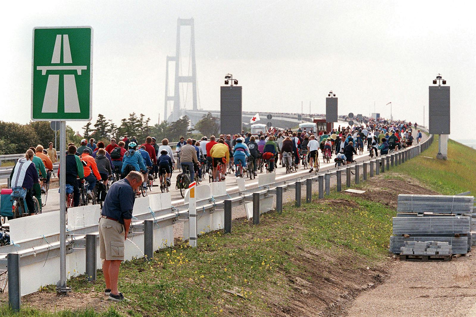 Store cykeldag over Storebæltsbroen i 1998