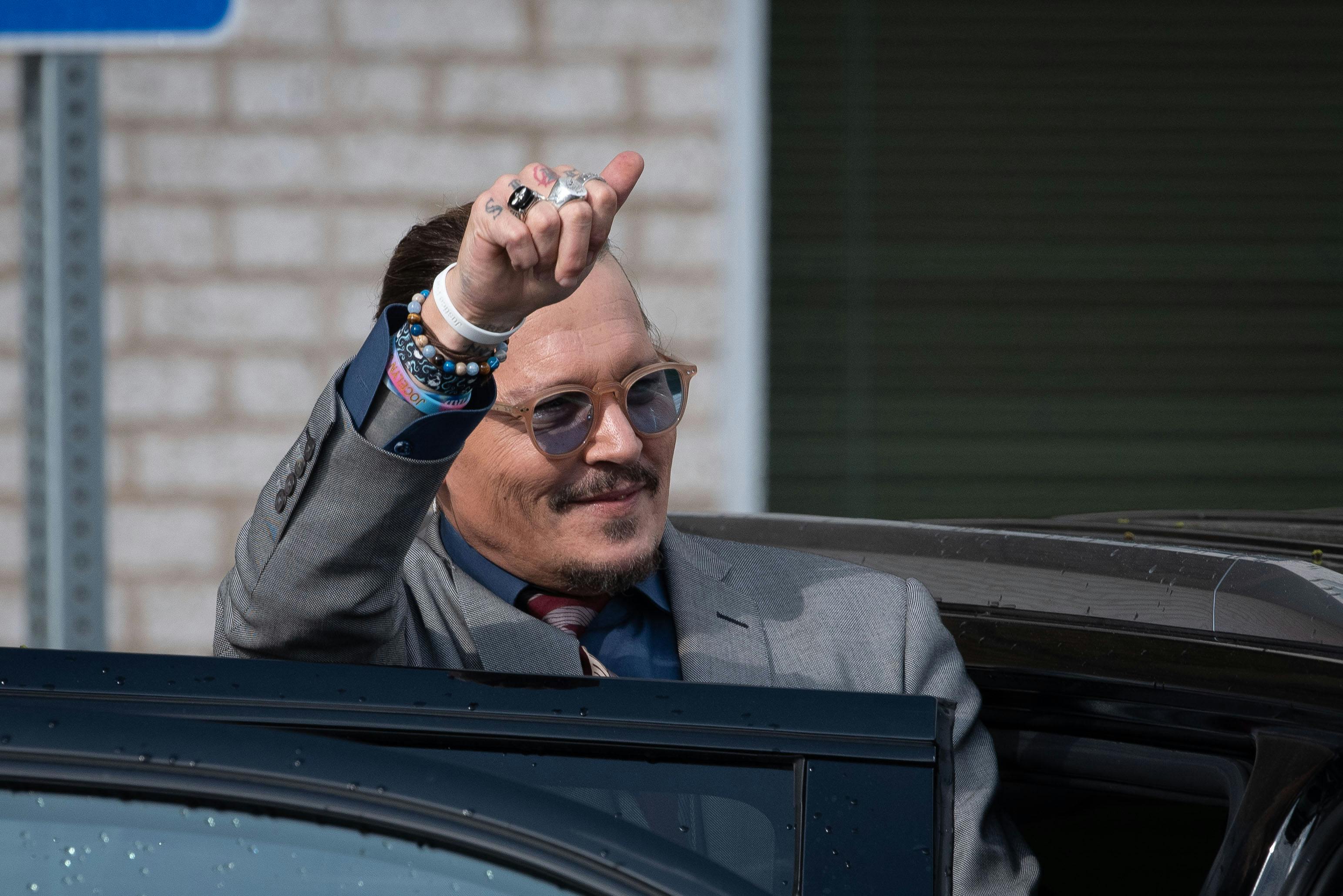 Johnny Depp kunne trække sig sejrsrigt ud af retssagen mod Amber Heard. Nu udgiver han nyt album med Jeff Beck.