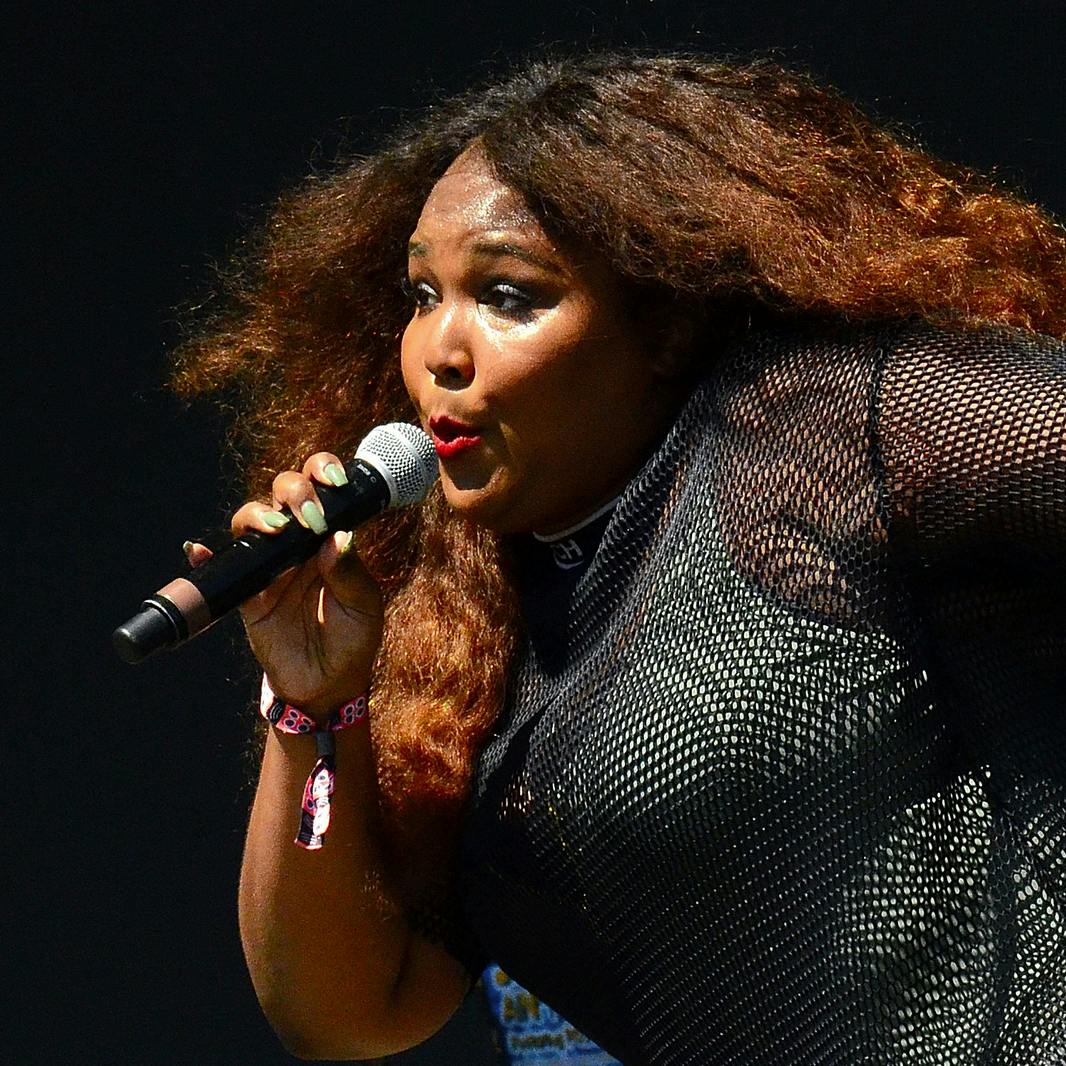 Lizzo har taget verdenen med storm, men med sin nyeste single "GRRRLS" fik hun flere klager fra fans.