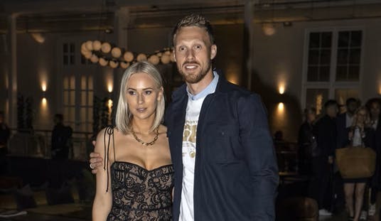 Noget tyder på, at Nicolaj Jørgensen og hustruen Theresa Kofoed igen skal til udlandet.
