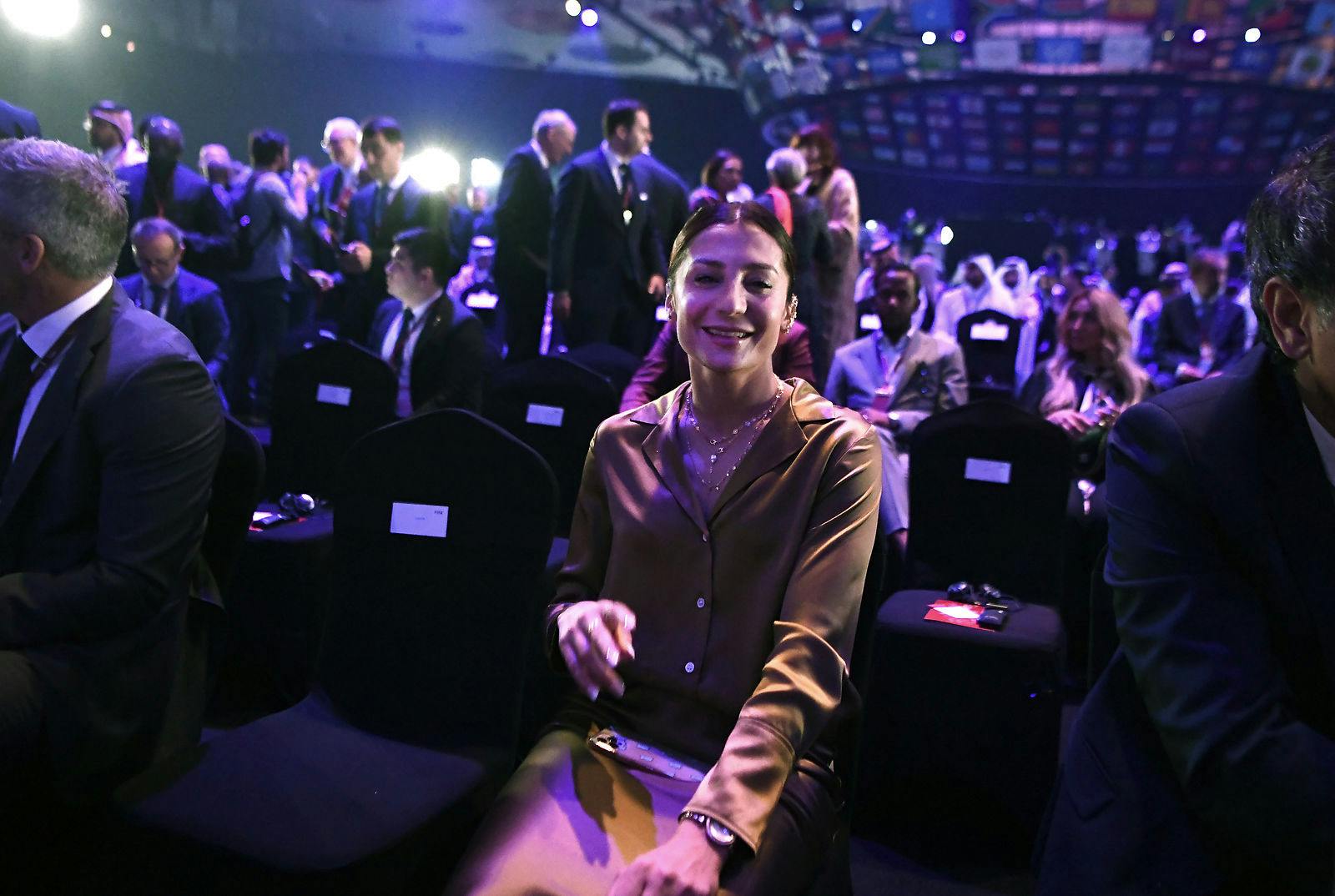 Nadia Nadim passede sit ambassadør job, da grupper til vinterens VM blev trukket 1. april.