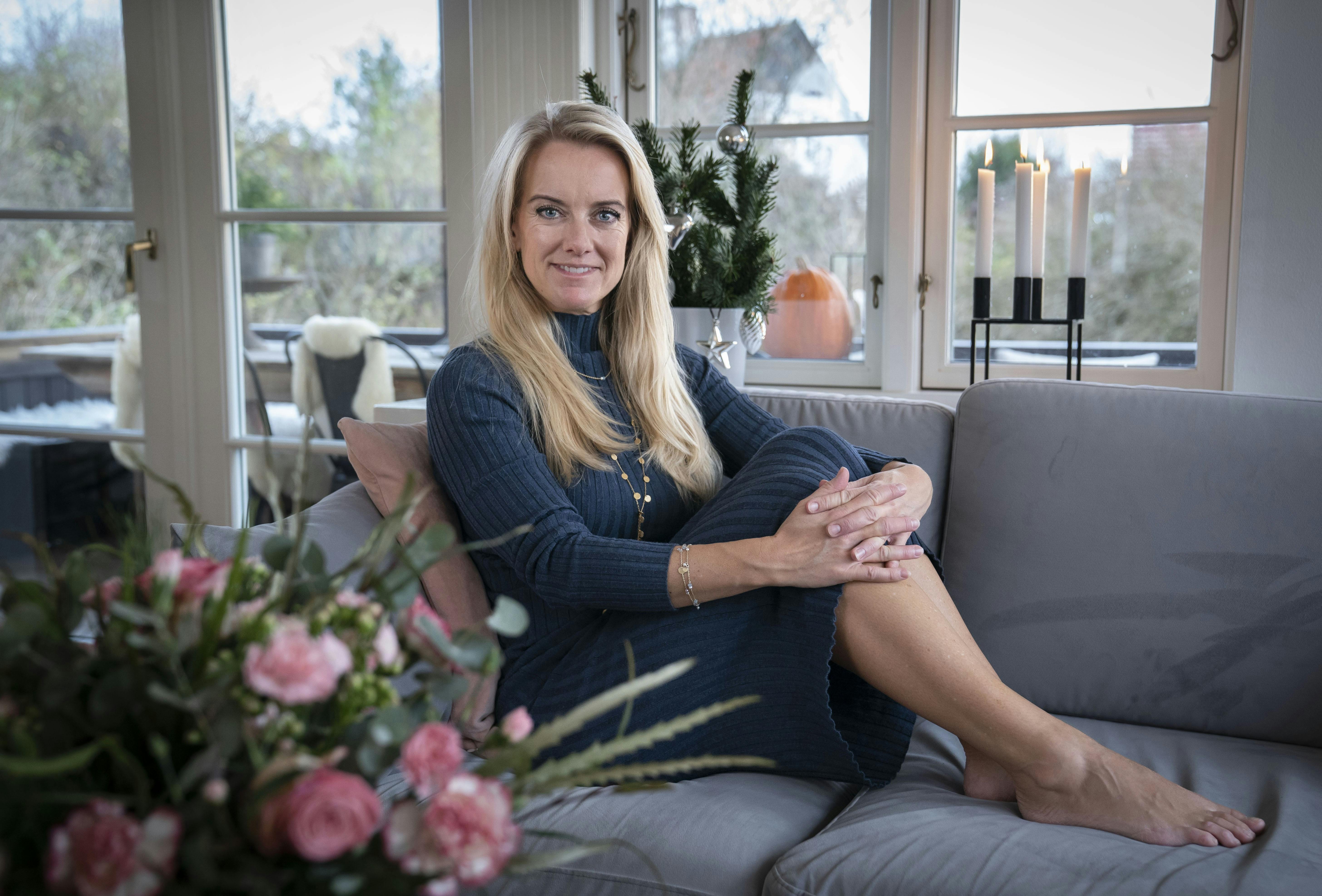 Måske nogle fra Nye Borgerlige vil måske mene, at hun er lige lovlig tilbagelænet på årets folkemøde