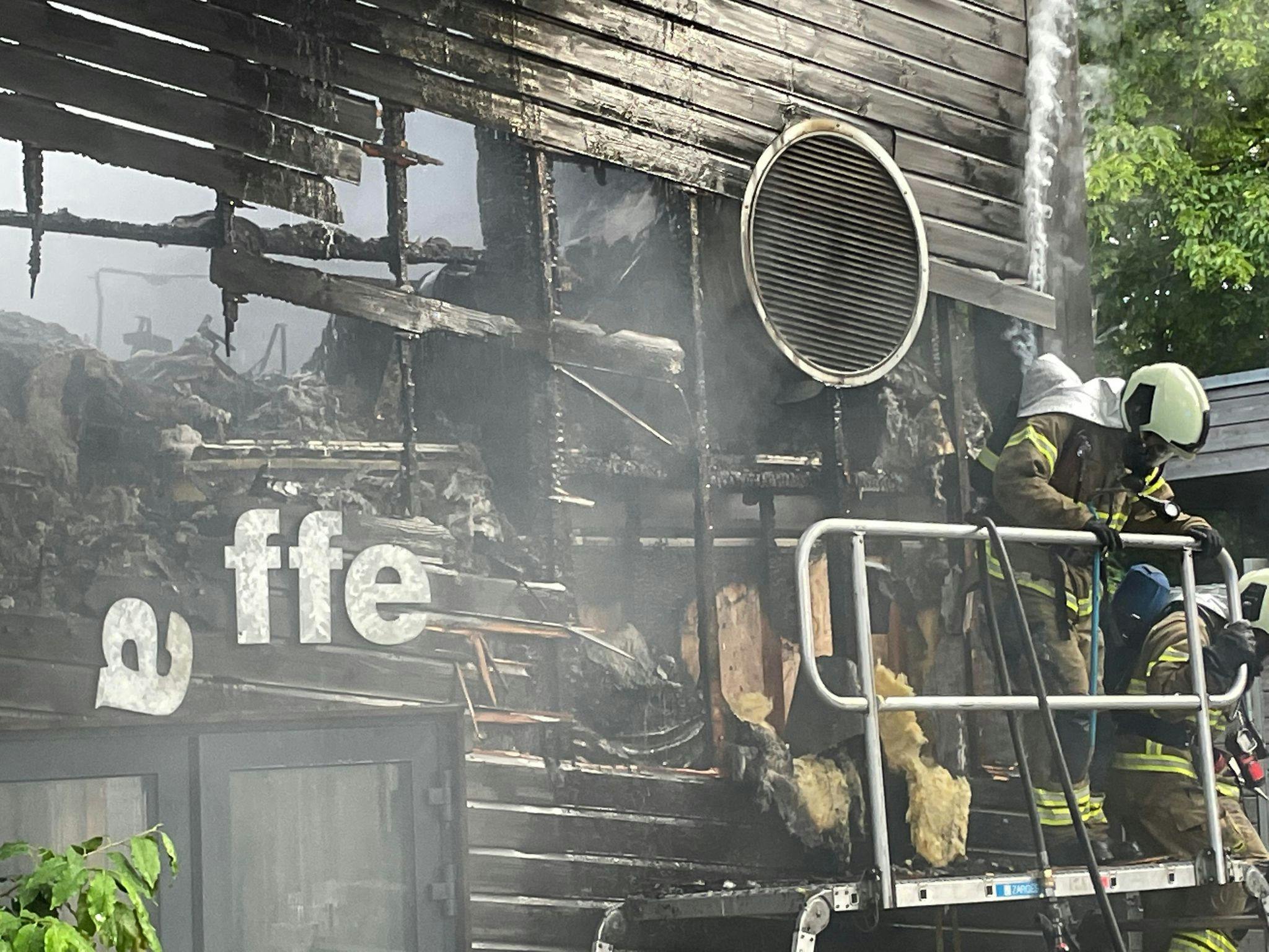 Der har mandag været brand i girafhuset i Københavns Zoo