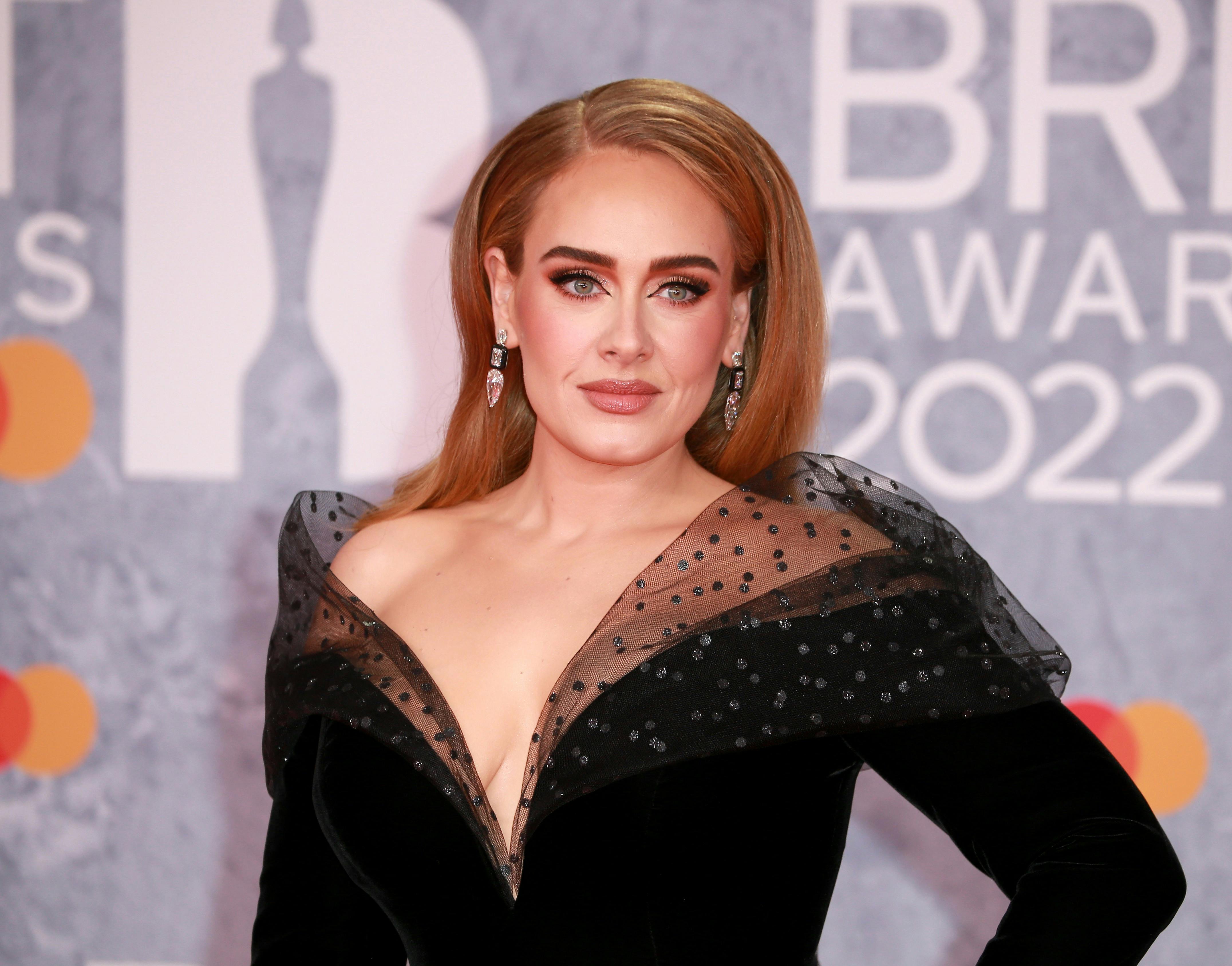 Den går snart ikke længere, Adele. Fans kræver svar på, hvornår de kan synge med på hendes fantastiske ballader i Las Vegas.&nbsp;