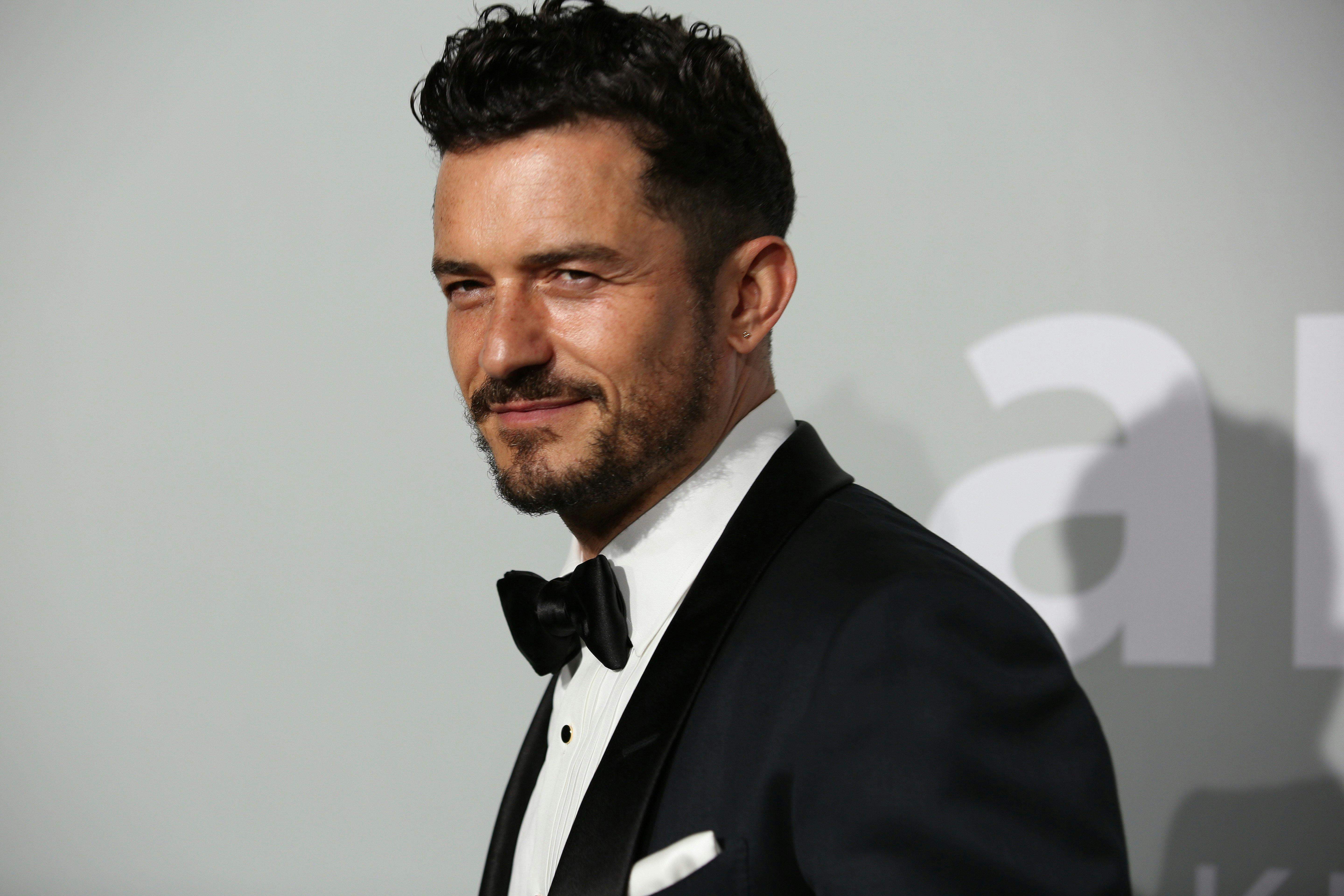 Blooms nyeste video hjælper ikke ligefrem på de allerede tropeagtige temperaturer, vi kæmper med for tiden 