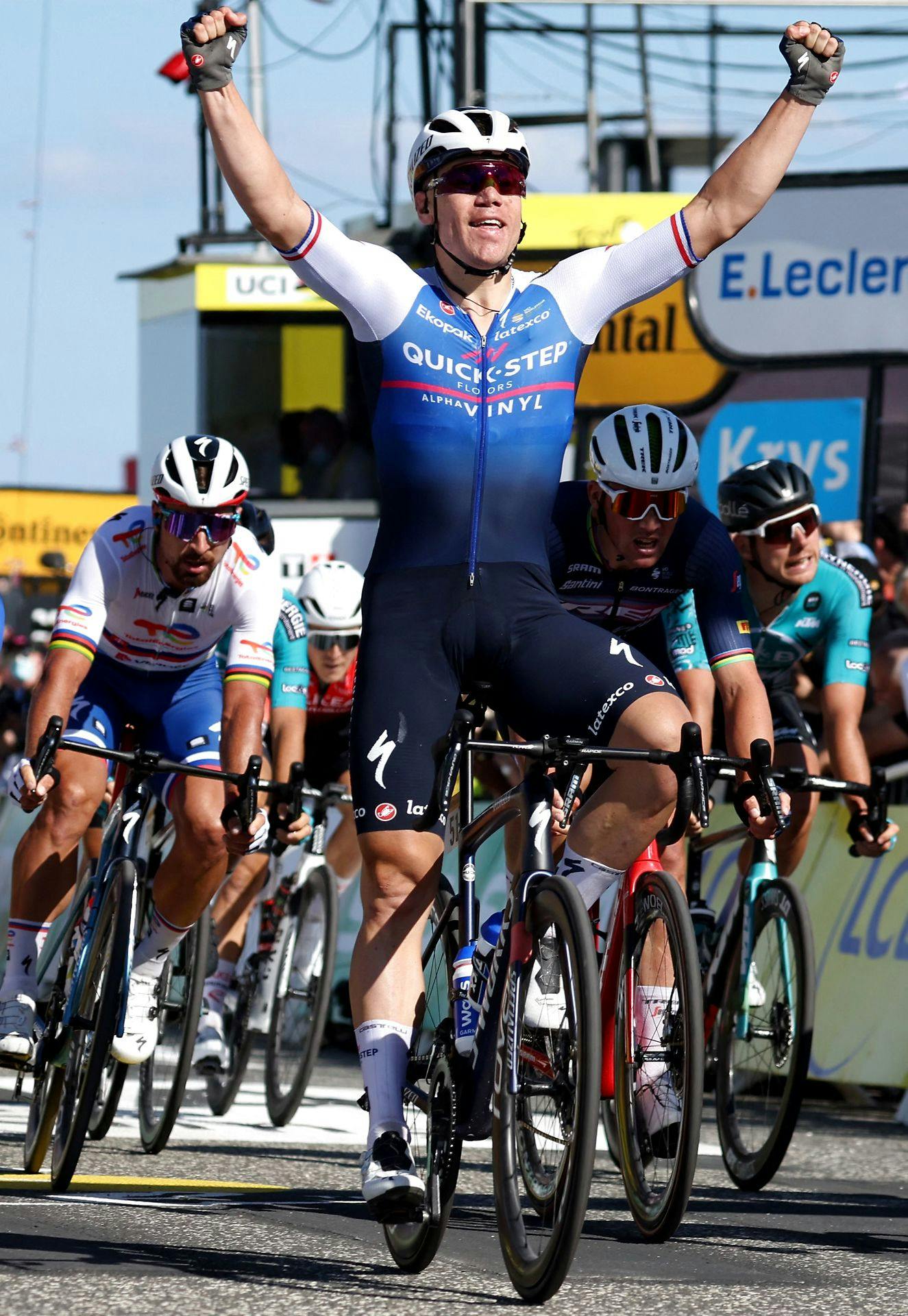 Quick-Step Alpha Vinyl Teams Fabio Jakobsen løb med sejren efter 202,2 i sadlen mellem Roskilde og Nyborg.