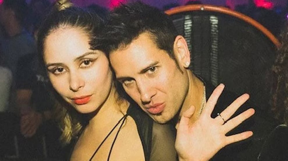 Produceren David Pearce ses her med modellen Christy Giles, som han er sigtet for at have dræbt.