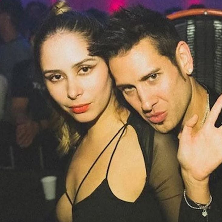 Produceren David Pearce ses her med modellen Christy Giles, som han er sigtet for at have dræbt.