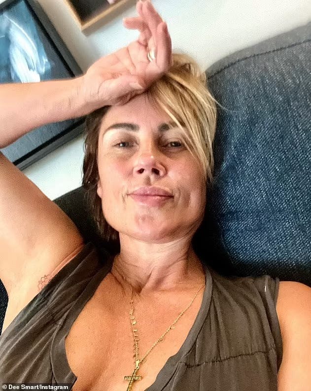 Dee Smart blev berømt gennem sæbeoperaen "Home and Away".
