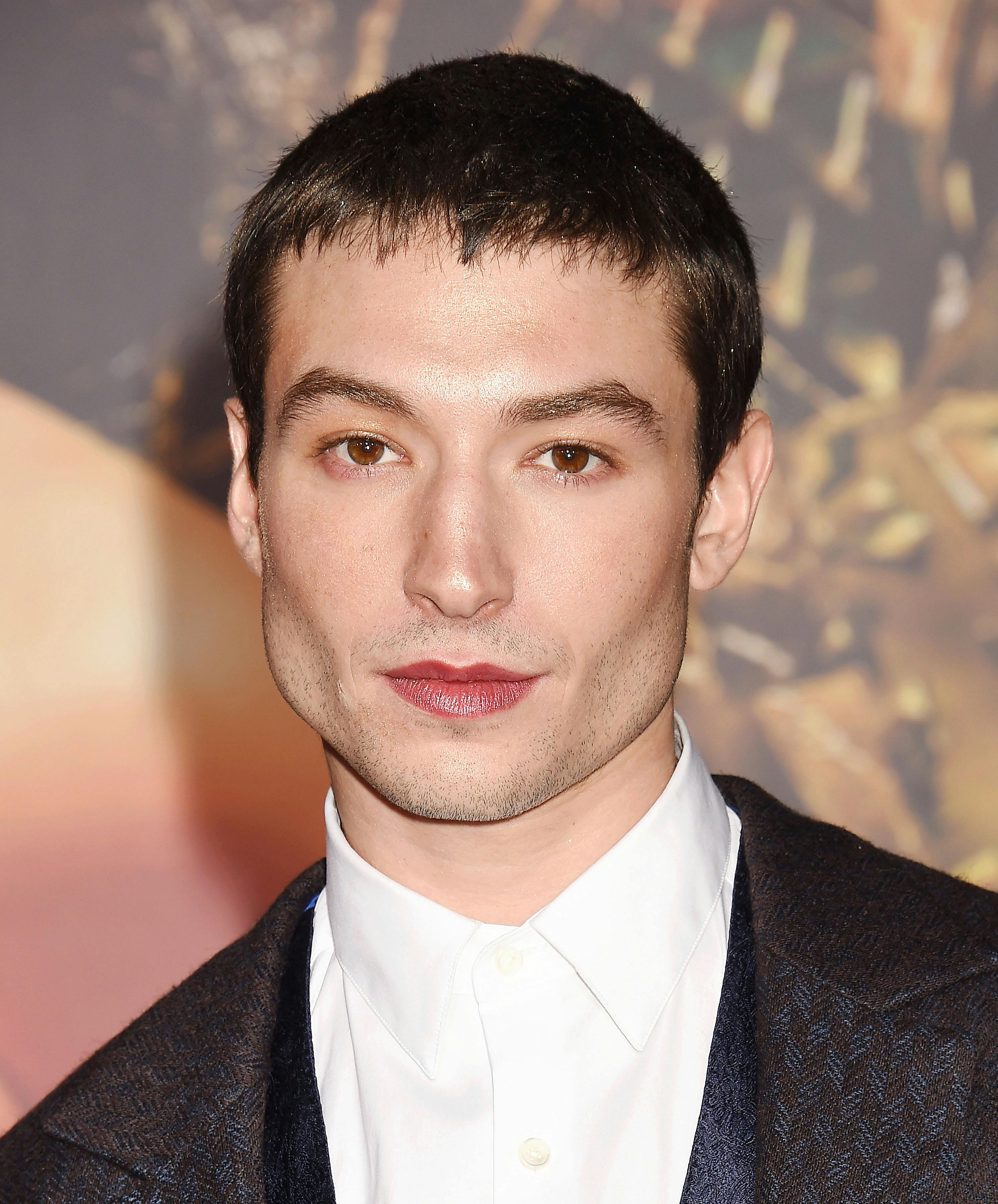 Ezra Miller har fået sparket og er ikke længere en del af DC-holdet. Her til premieren på "Justice League" i 2017.
