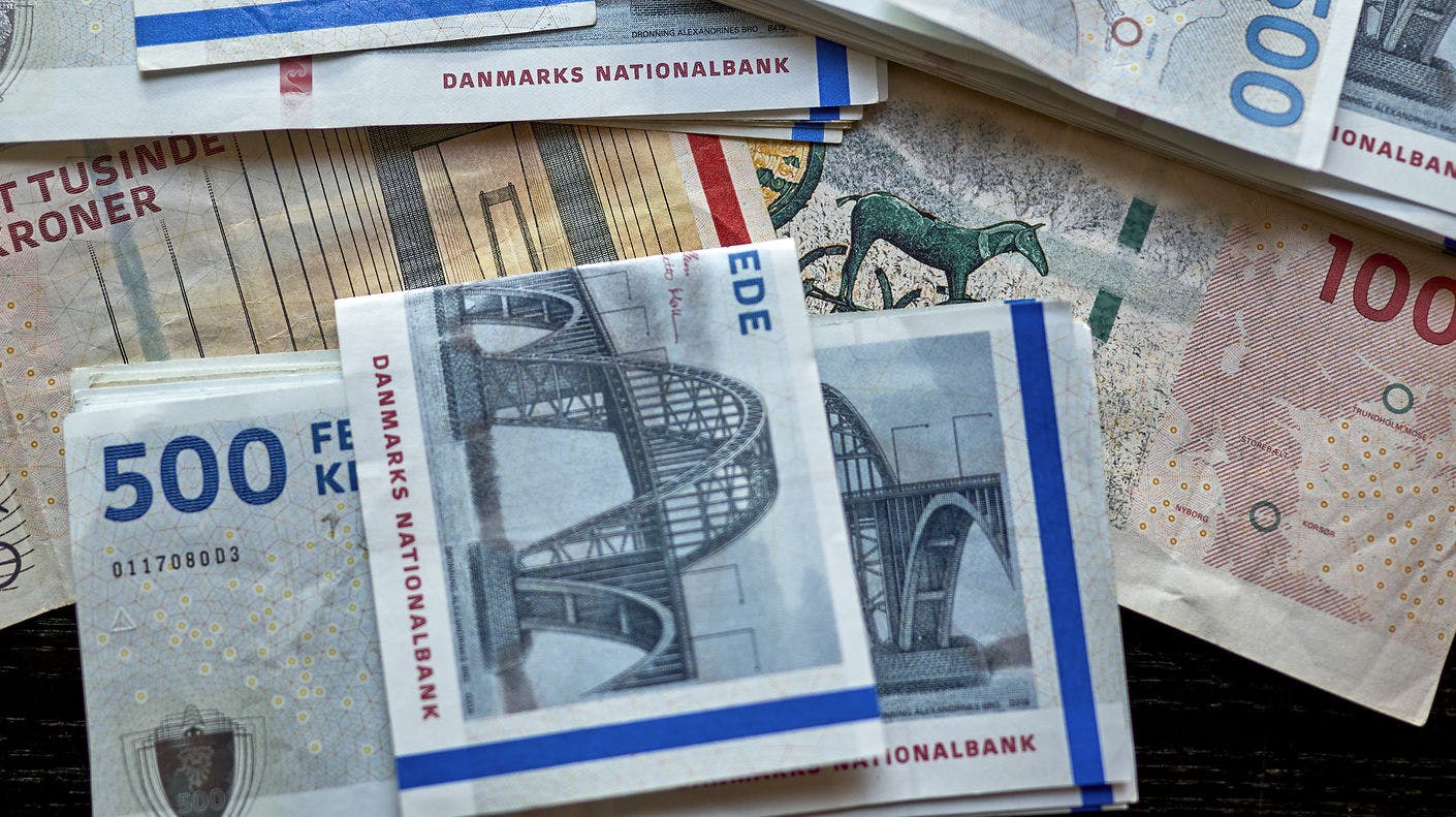 Selv om mange fødevarer stiger i pris, stiger din løn ikke.