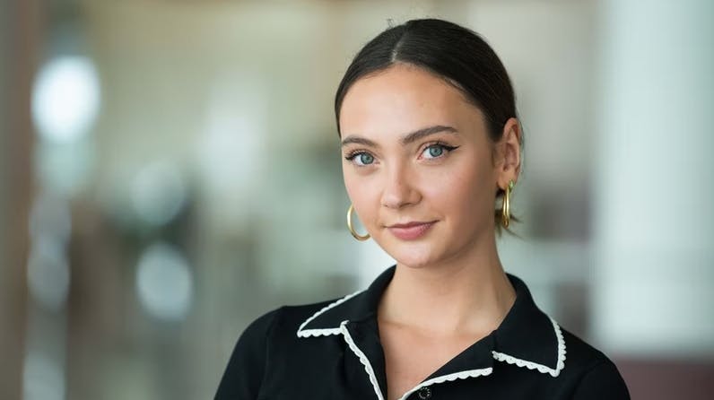 Léa Voisin blev kendt gennem "Paradise Hotel".