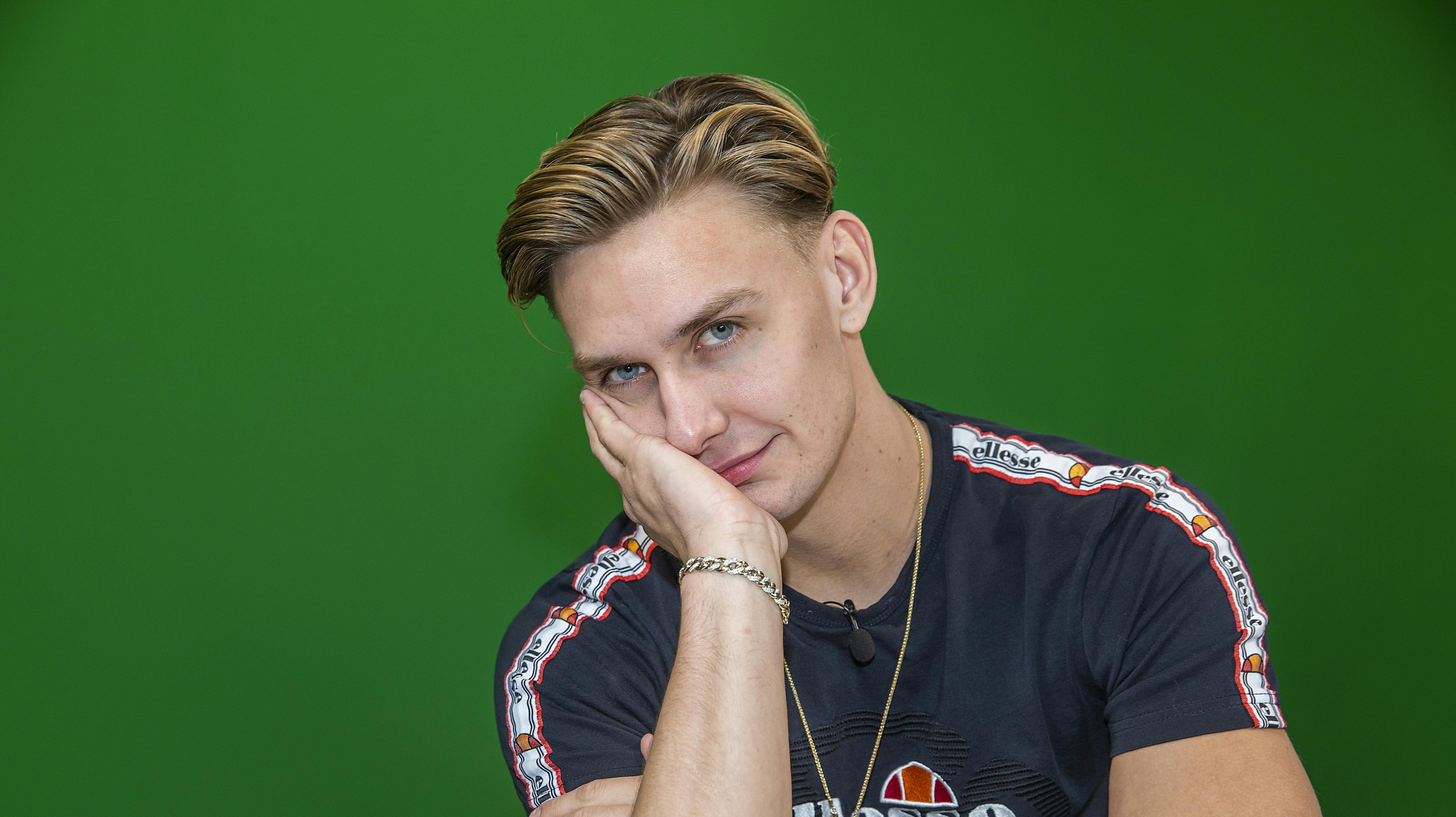 Ifølge sin egen Instagram vil Boris Laursen nu til at sælge skønhedsprodukter i Marbella.