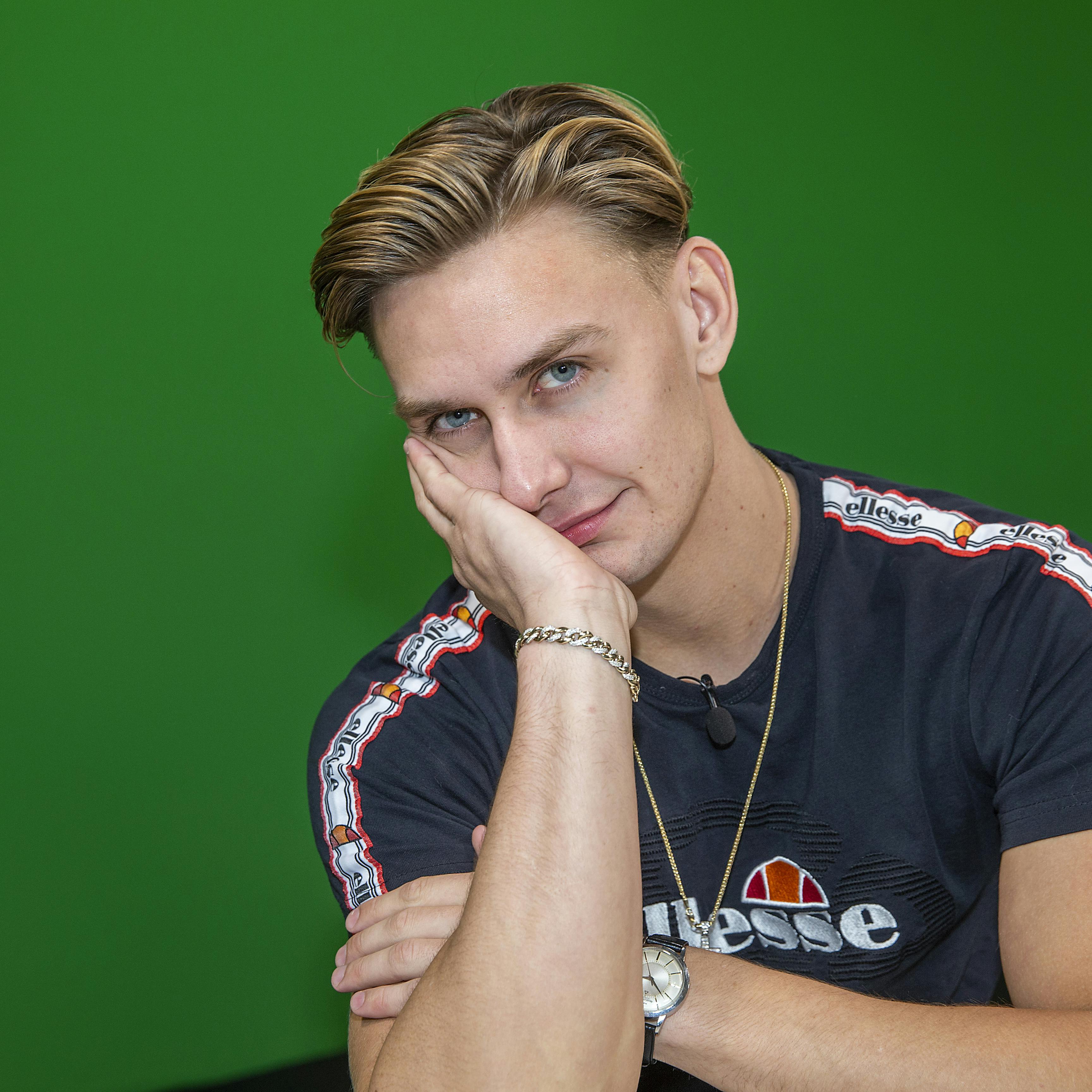 Ifølge sin egen instagram vil Boris Laursen nu til at sælge skønhedsprodukter i Marbella.