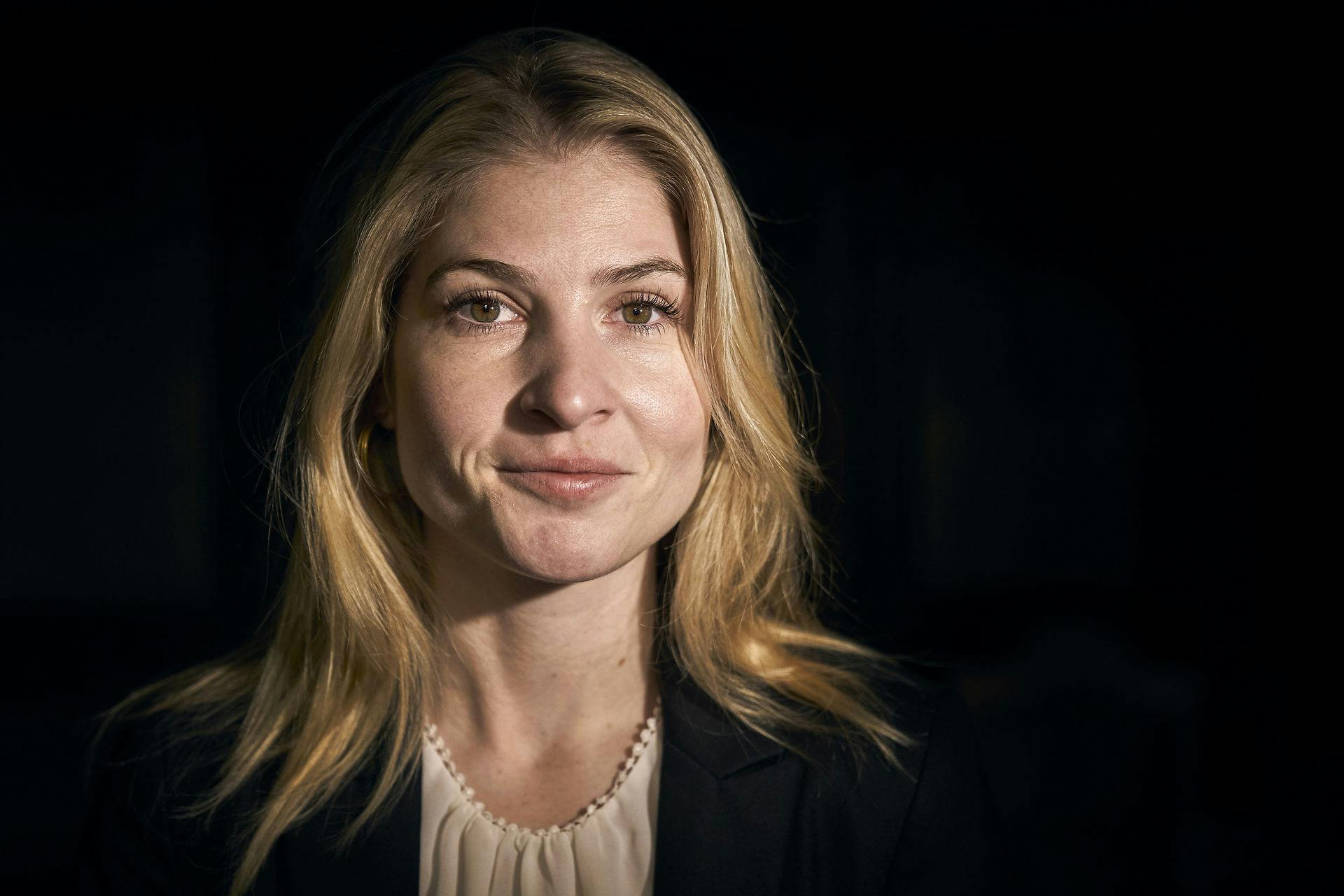 Danmarks yngste borgmester nogensinde, Christina Krzyrosiak Hansen, har også sneget sig med på listen. Hansen har været borgmester i Holbæk Kommune siden 2017 