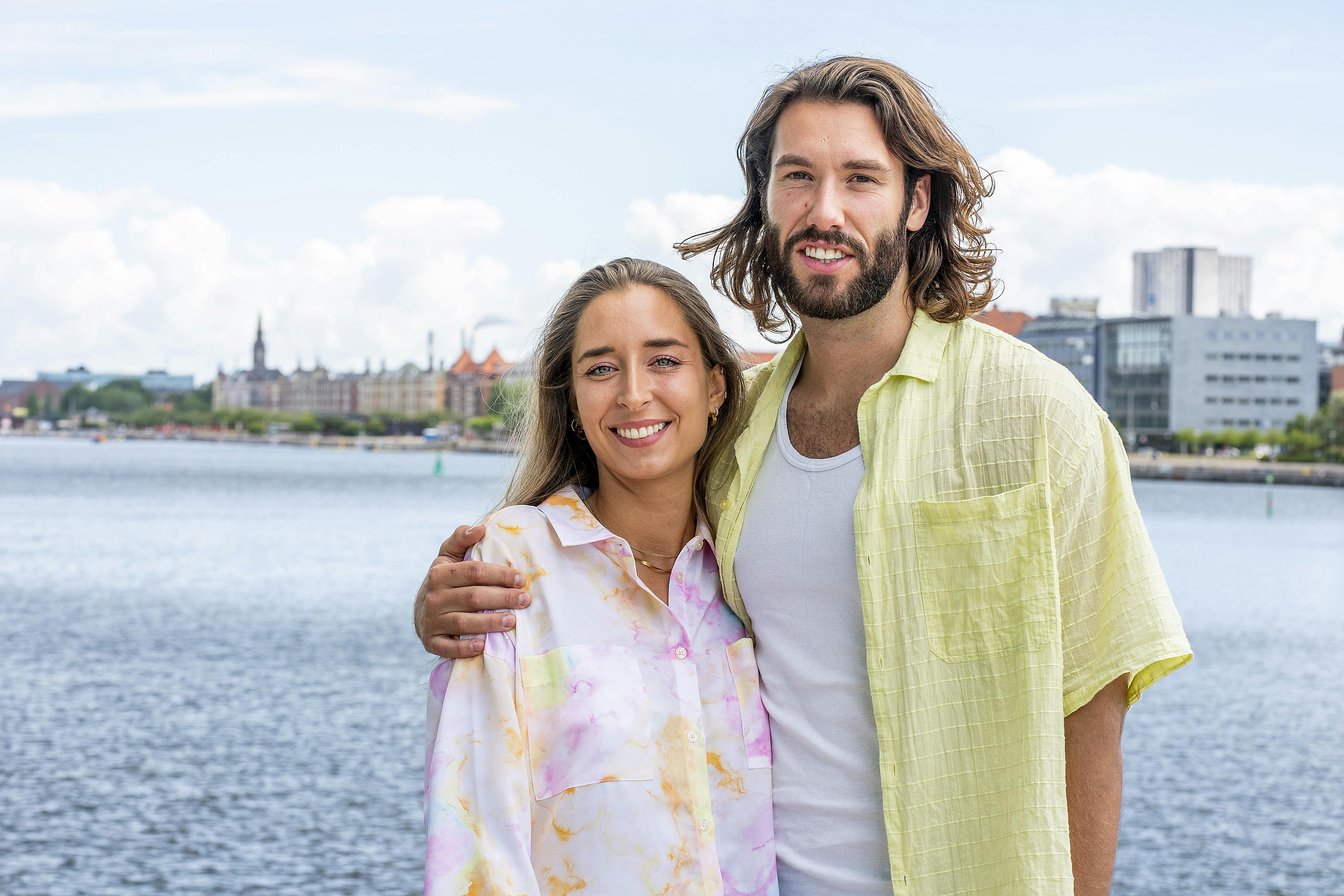 Efter hjemkomsten fra Caribien besluttede parret sig for at få det hele lidt på afstand.
