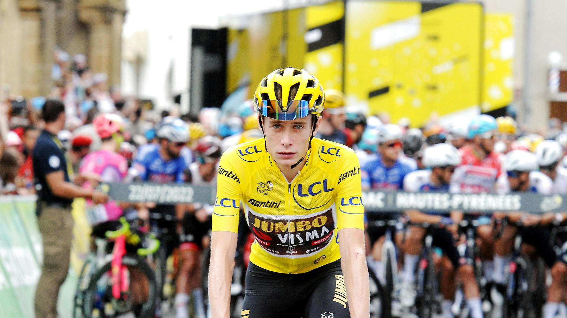 Dårligt nyt til Jonas VIngegaard! Nathan van Hooydonck er udgået af Tour de France.