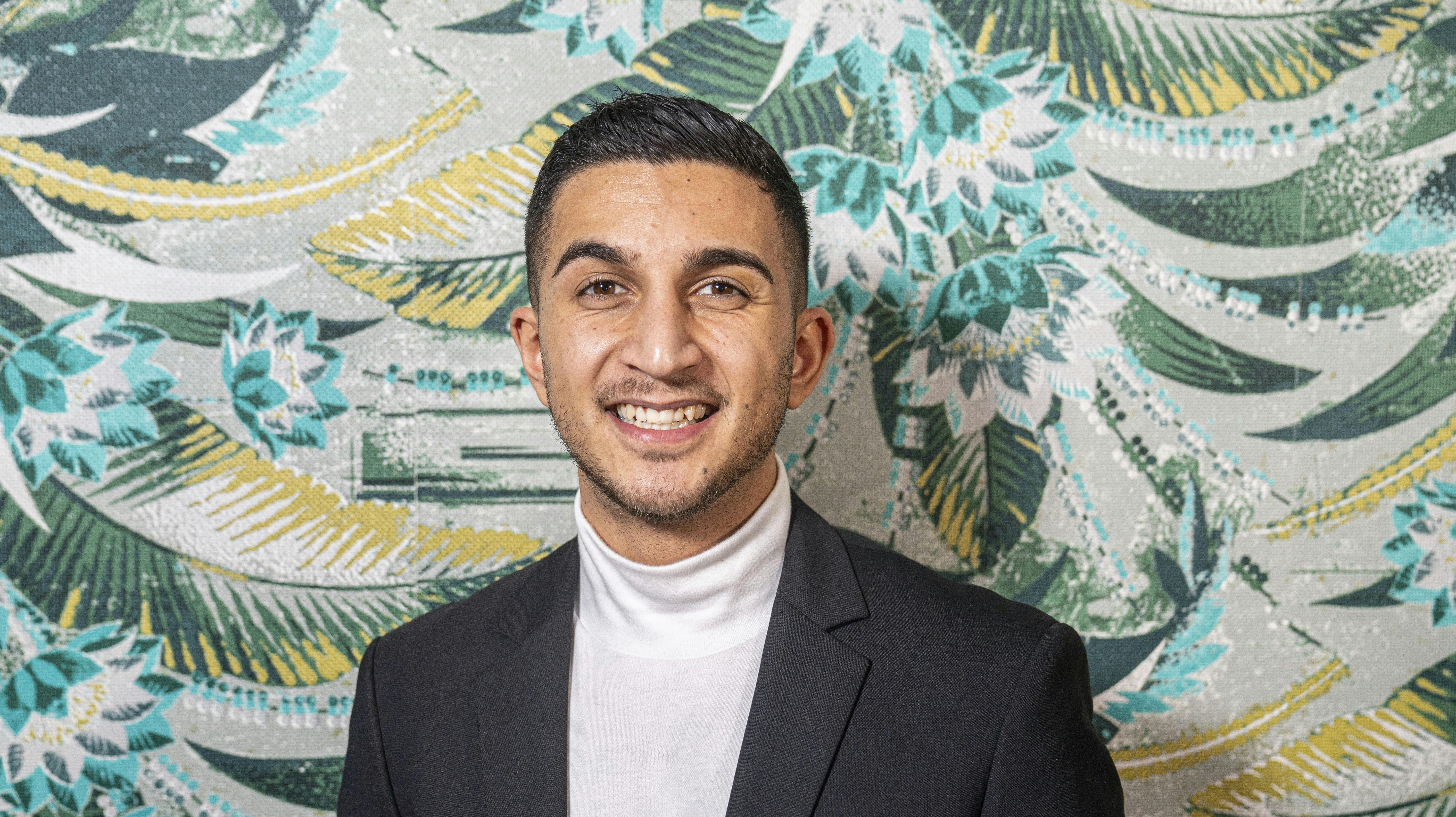 Baris Balo er kendt fra "Robinson Ekspeditionen". 