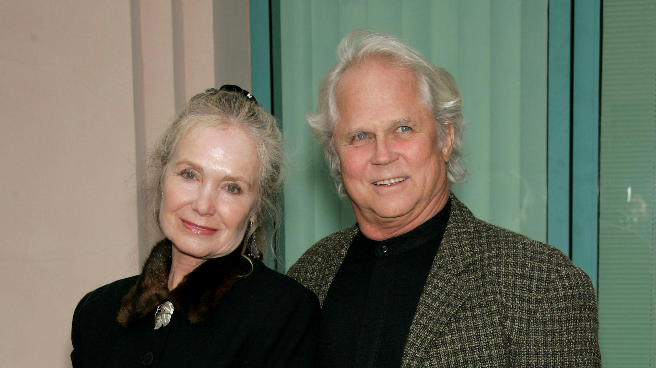 Tony Dow, der døde efter en hård kamp mod kræften, blev gift med Laura Shulkind siden 1980