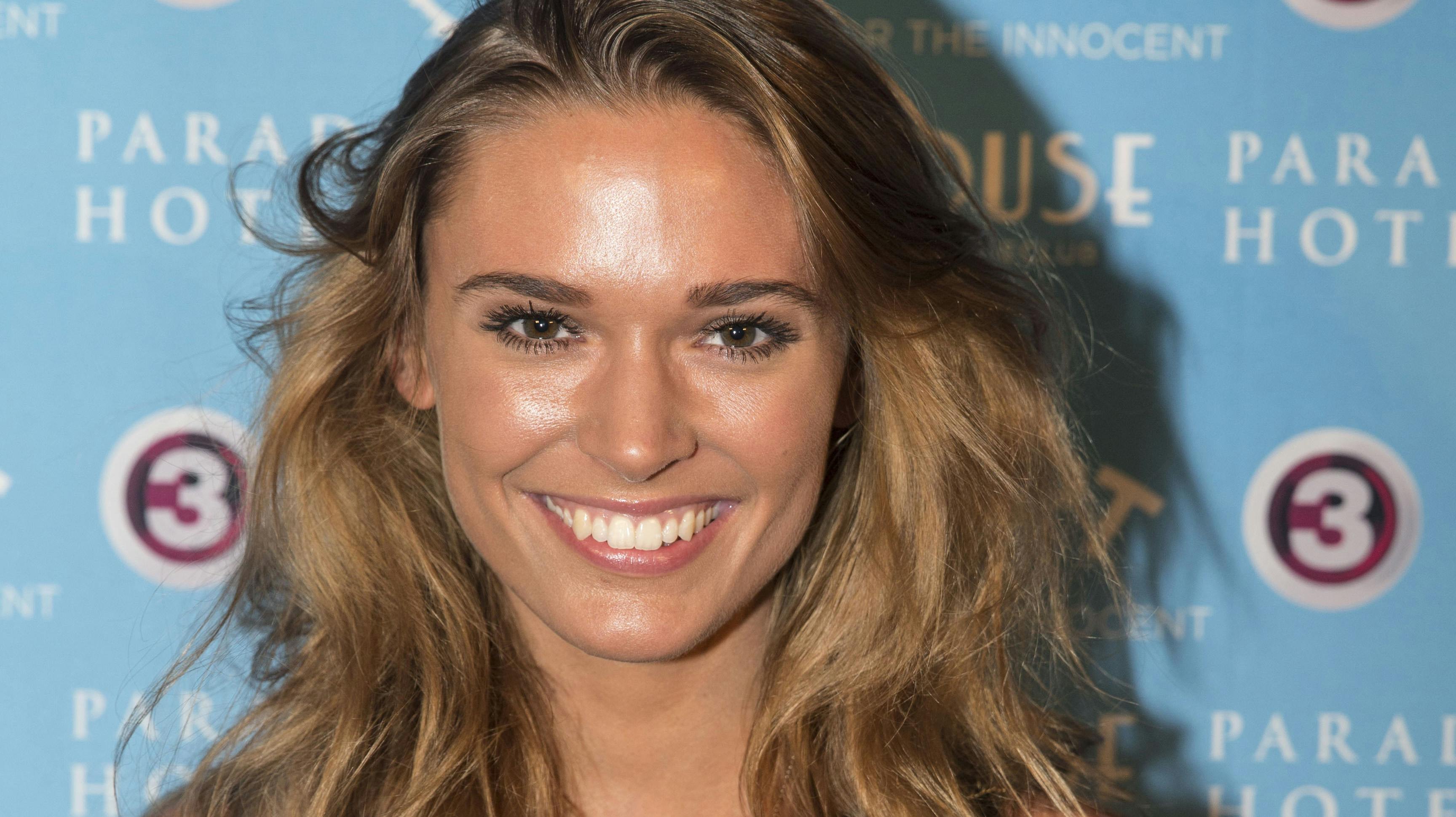 Tina Maria er akut blevet opereret. nbsp;