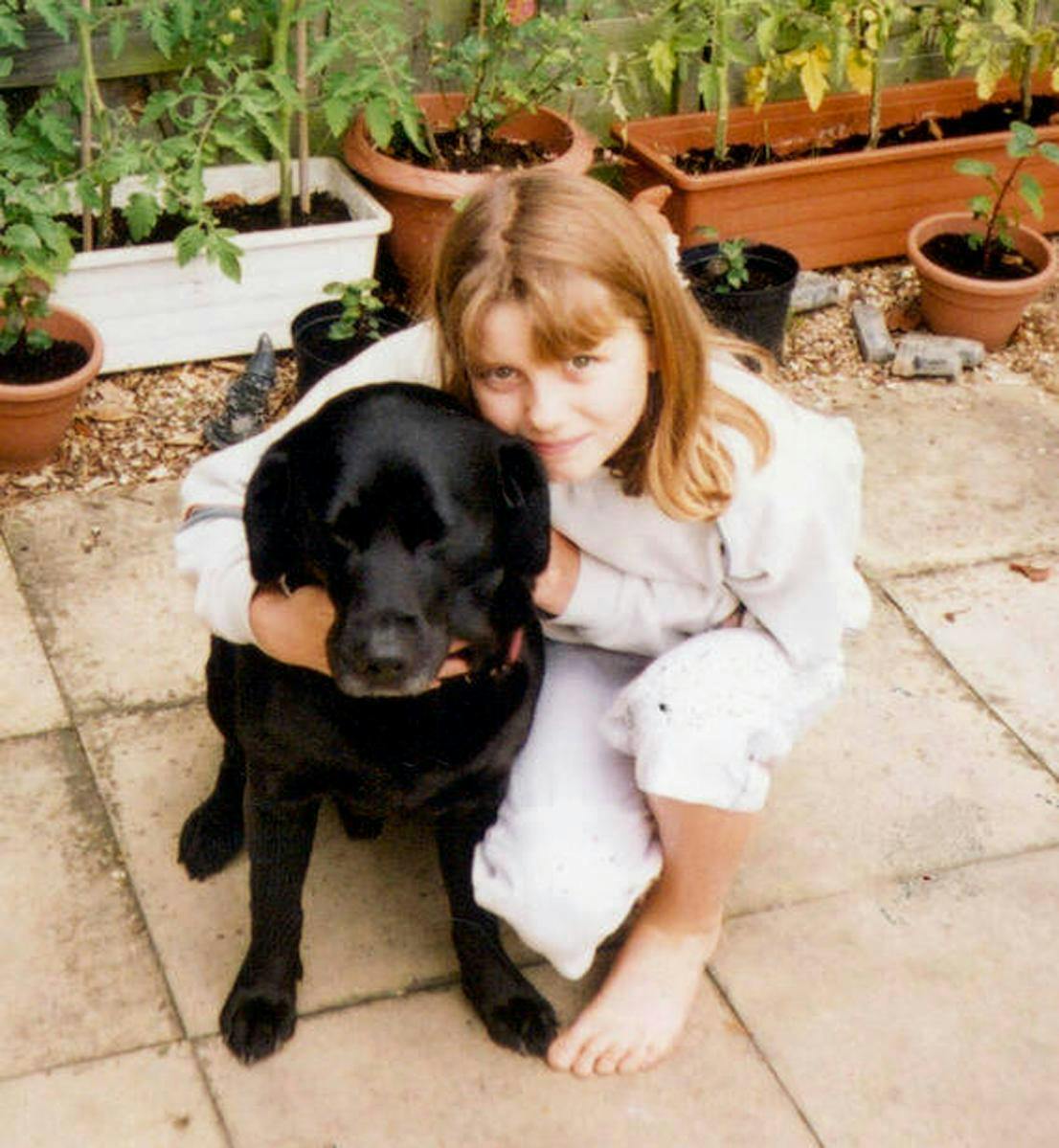 Holly blev bare 10 år. 