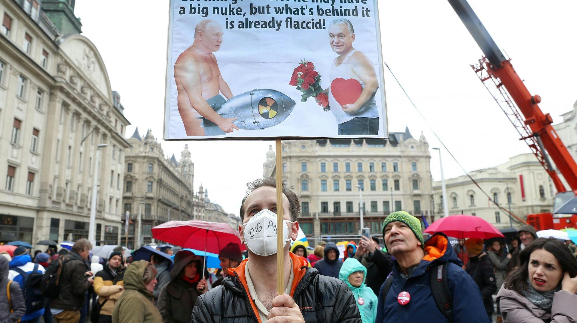 Putin truer med atomkrig