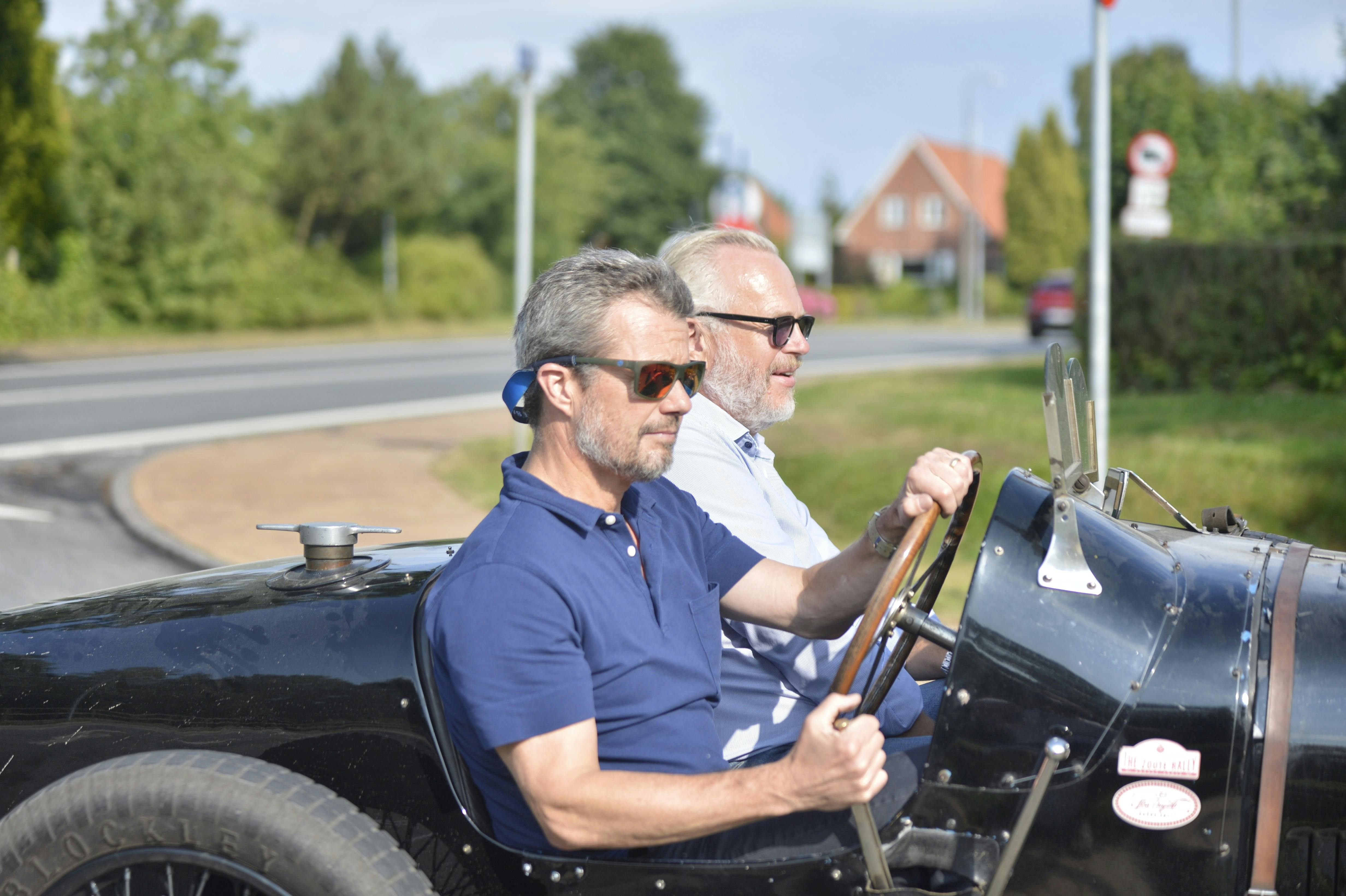 Grev Michael Ahlefeldt-Laurvig-Bille og kronprins Frederik