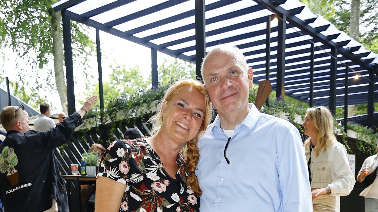 Inger Støjberg er lige nu på Smukfest sammen med Søren Gade. Her kommer hun hvert år, fortæller hun, og tilføjer at hun også er tilbagevendende gæst på Nibe festival. 