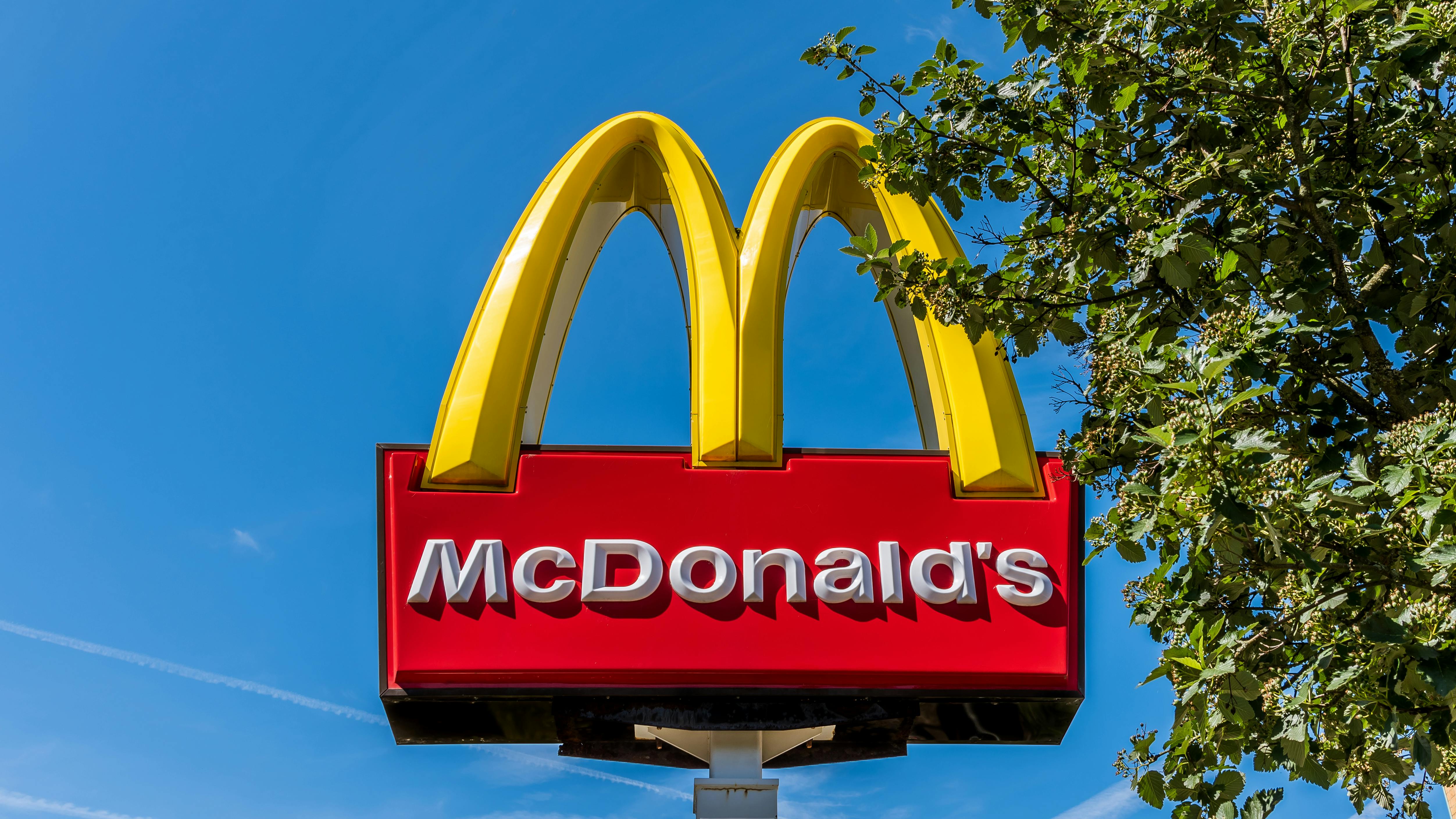 Det gik helt galt på en McDonald's i USA, da en kunde var utilfreds med temperaturen på sine pomfritter.