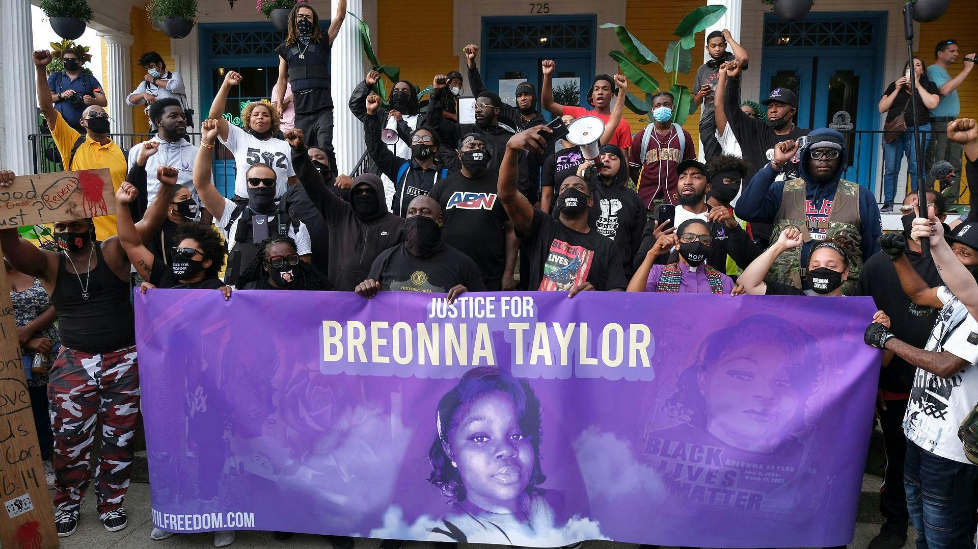 Breonna Taylor døde under en razzia i hendes hjem. 